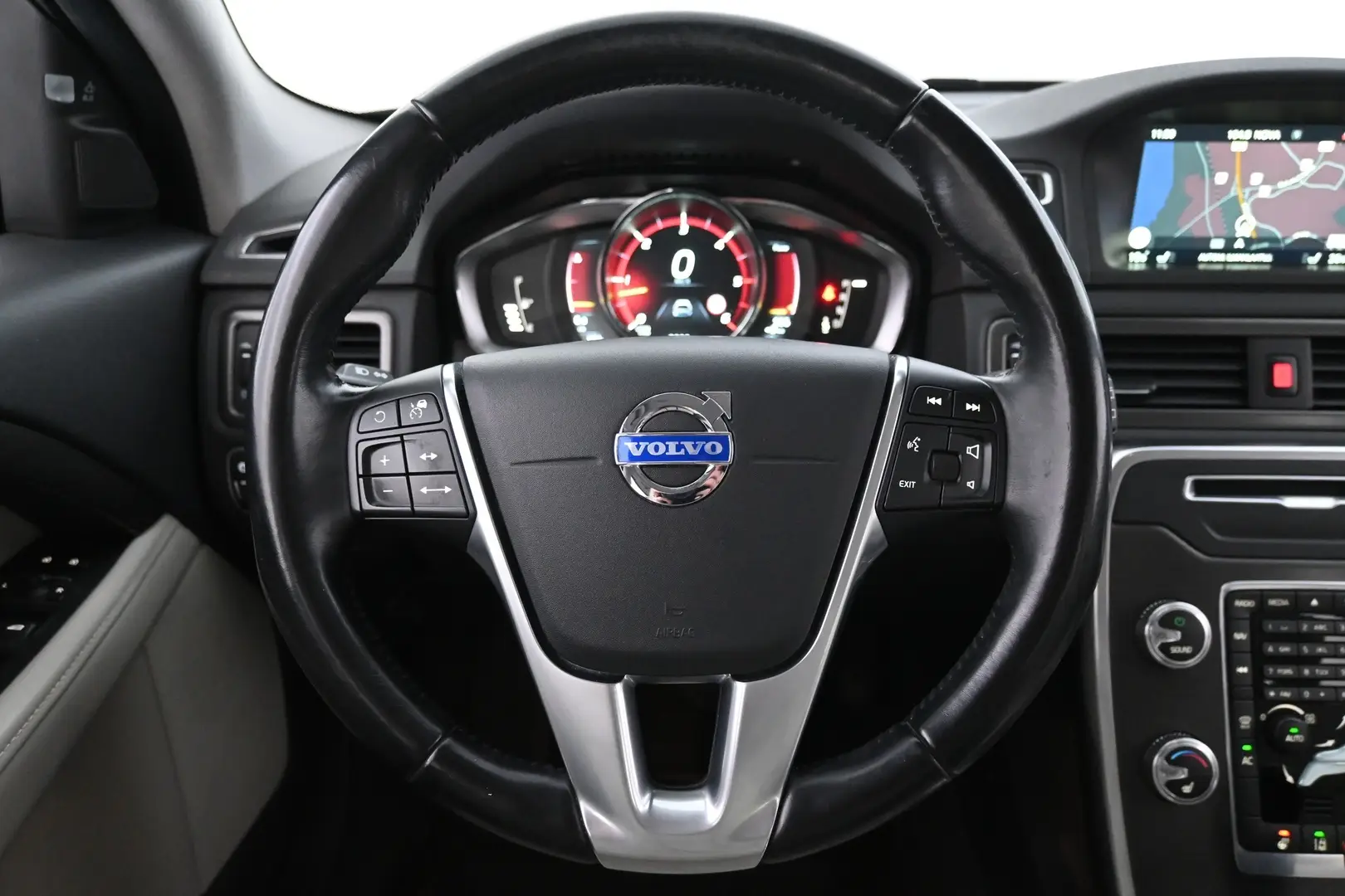 Car Image - 3mNiNTfP2GxawDgCaOcXdj