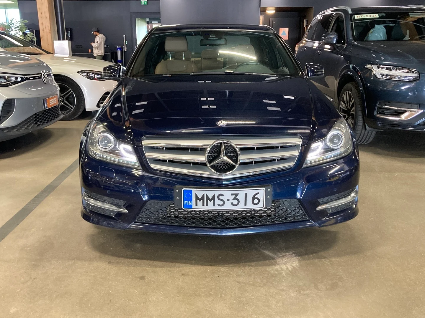 Car Image - 3Rk6w1jCL1rOgVKLSQXgJF
