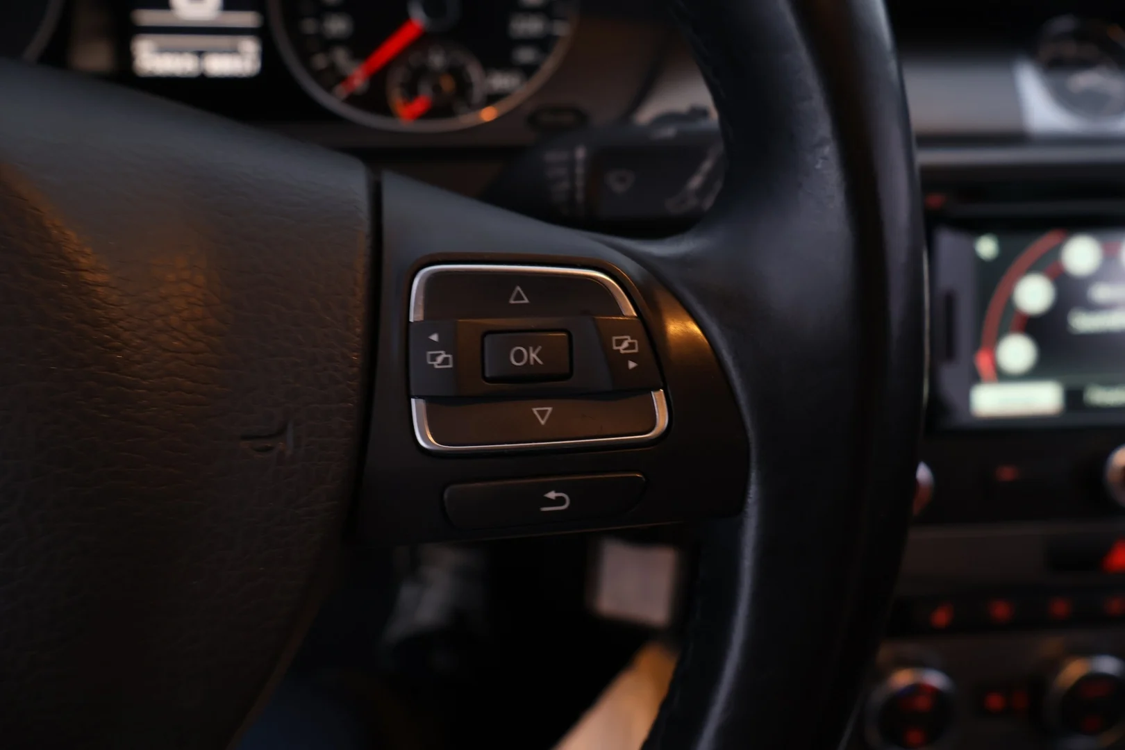 Car Image - 1WxwuBYQEC0TMCzoPqLYvG