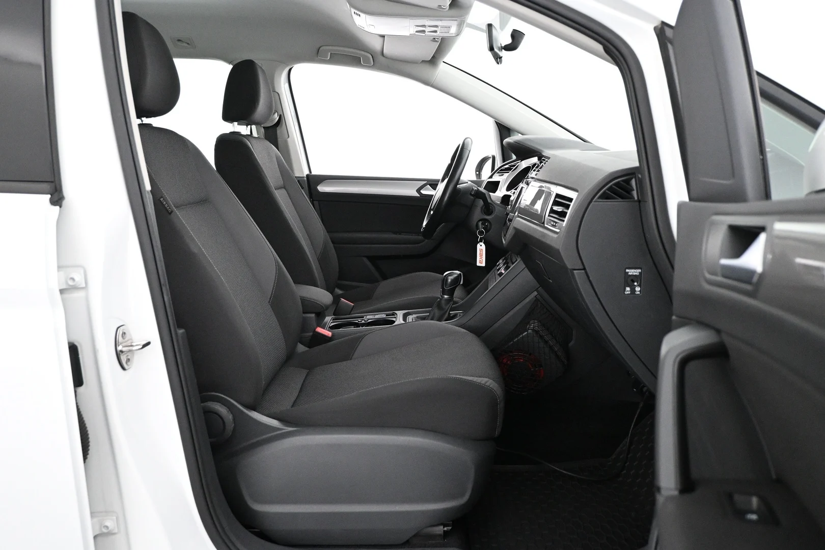 Car Image - 2zvWXzn12qgvCCo8xdNVU8