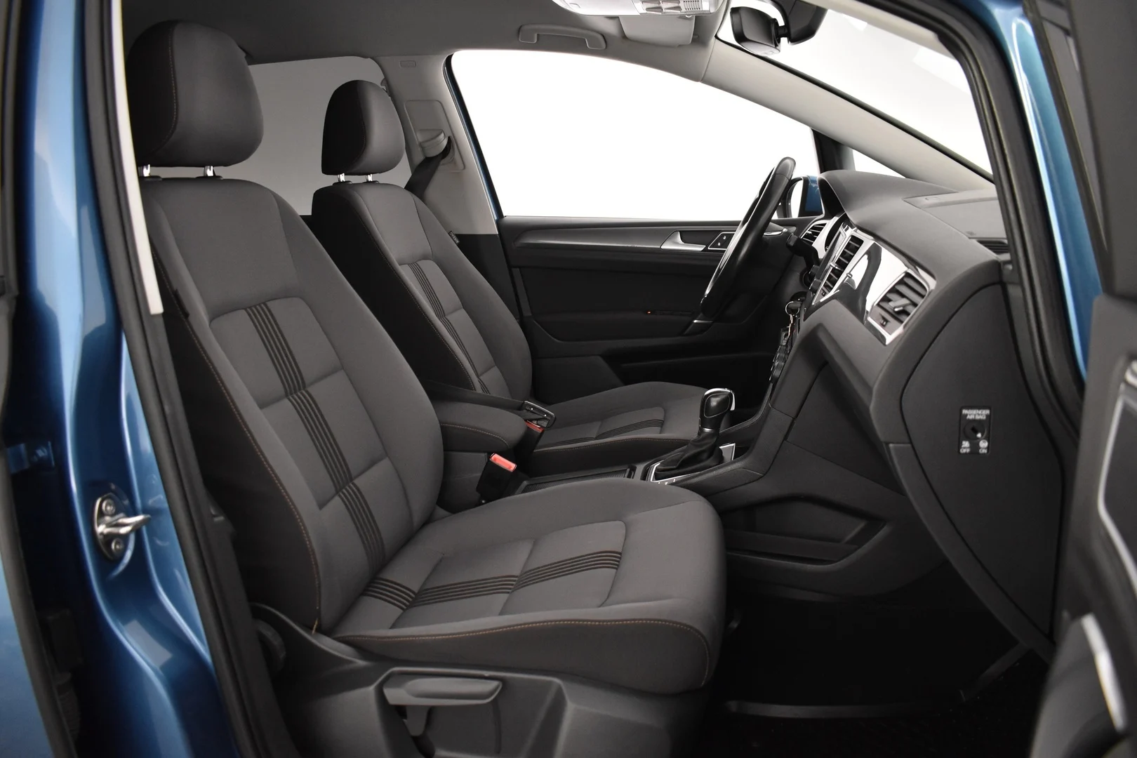 Car Image - 5g9uiF9lJPFqLoWO1YFrBs
