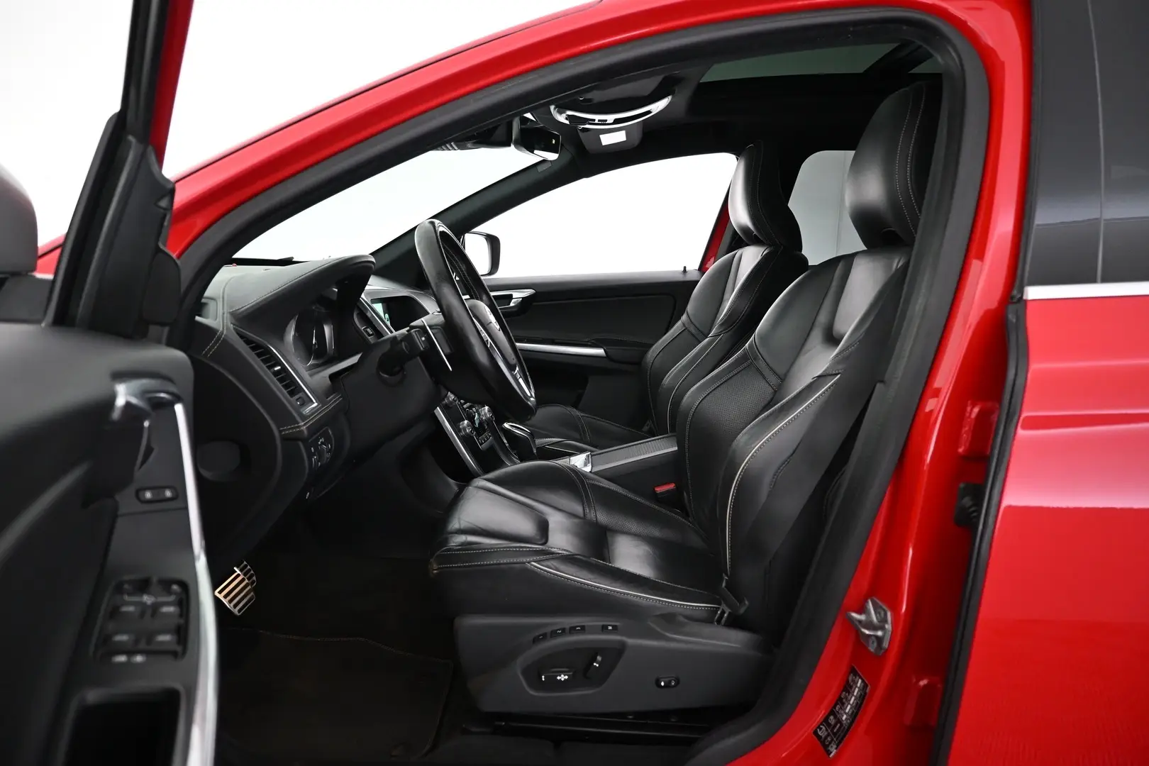 Car Image - 2QxTmYxoFYdNFetN5ly5uS