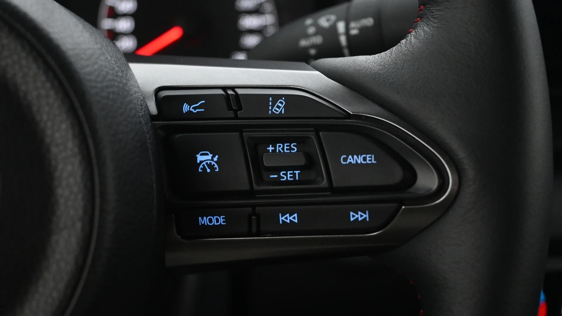 Car Image - 3p4I66cup0Z7OzUl9L4Xf7