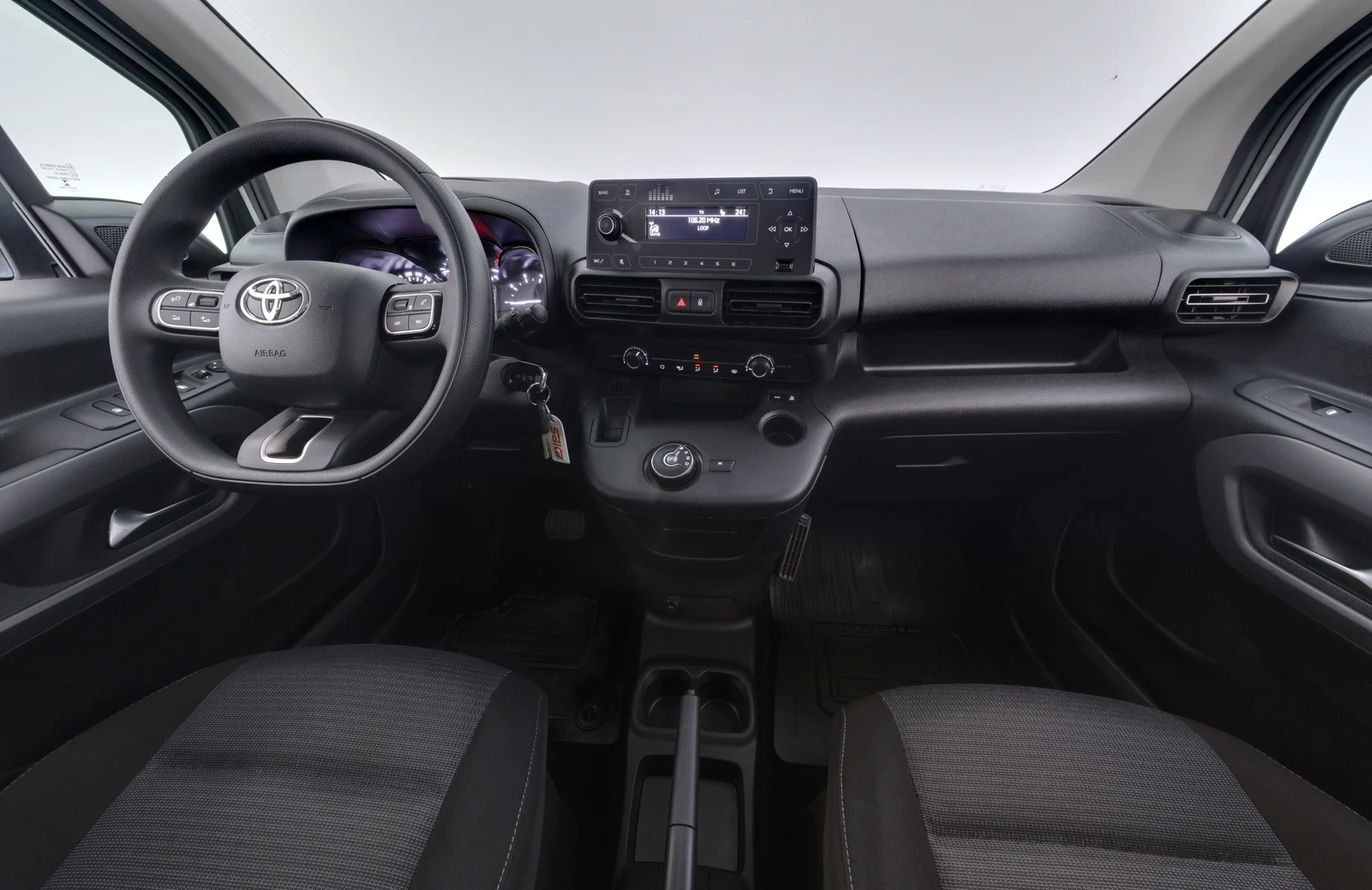 Car Image - 41uBCuc3N7nl9y6wSinErb