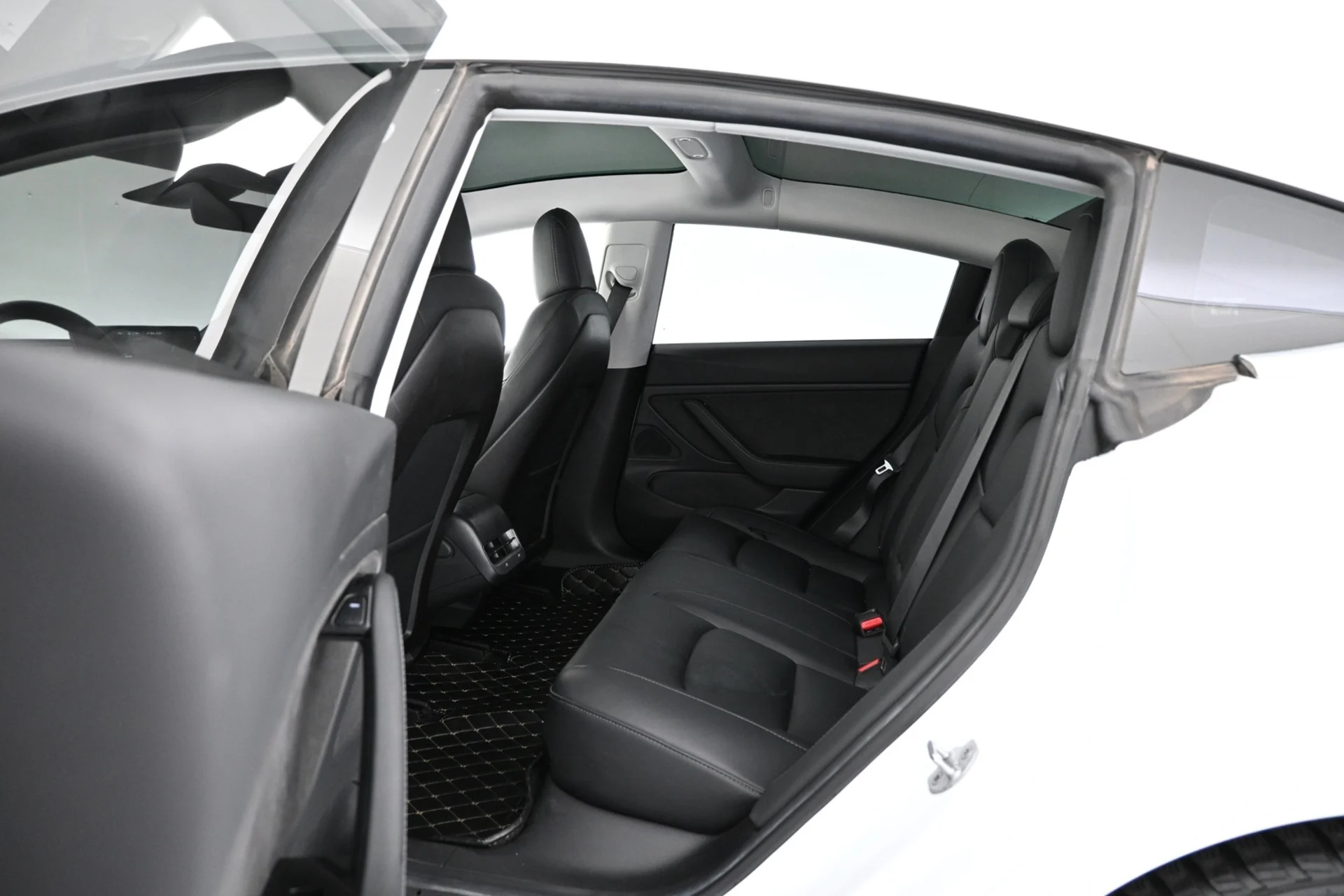 Car Image - eecBR8BOtYA1XN5zdm52q