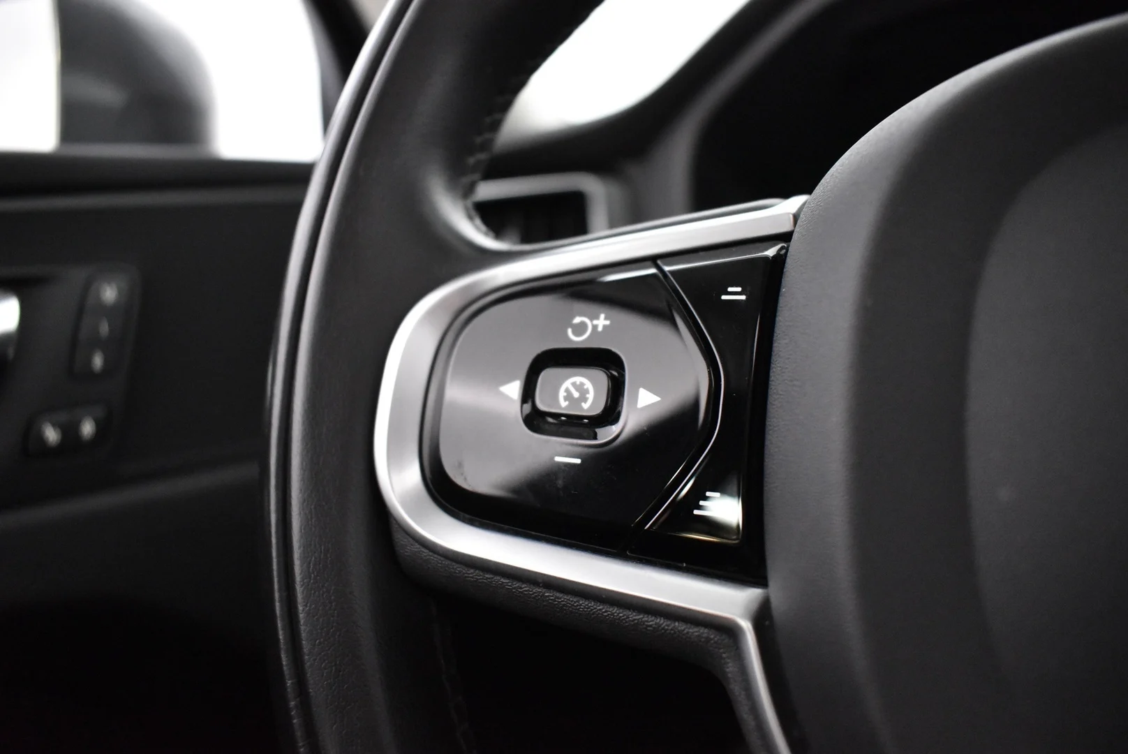 Car Image - 5o1OmrCNPMkfuOPJyd0Q9g