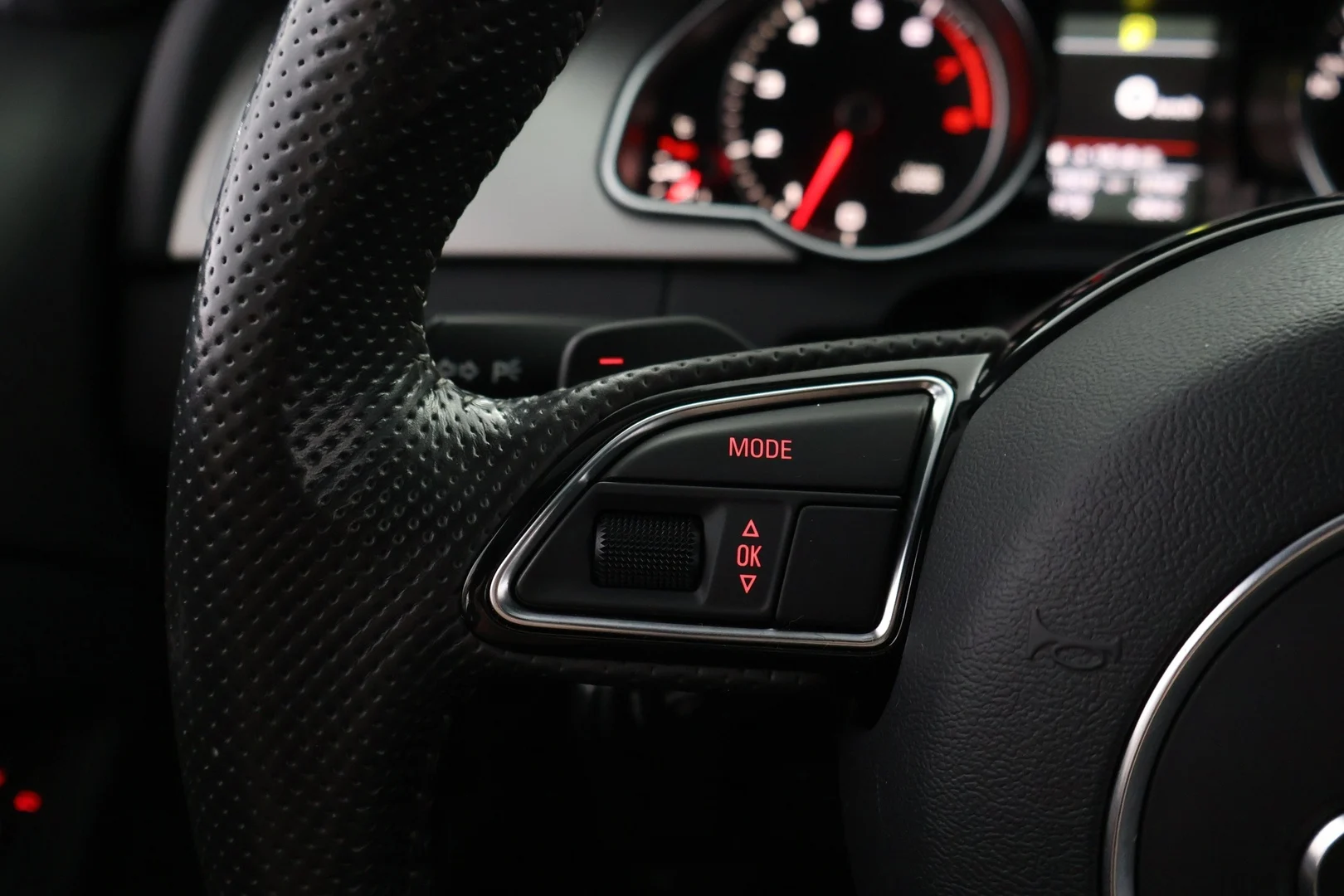 Car Image - 18U7dw0Zklr9Ii11dcpHWF