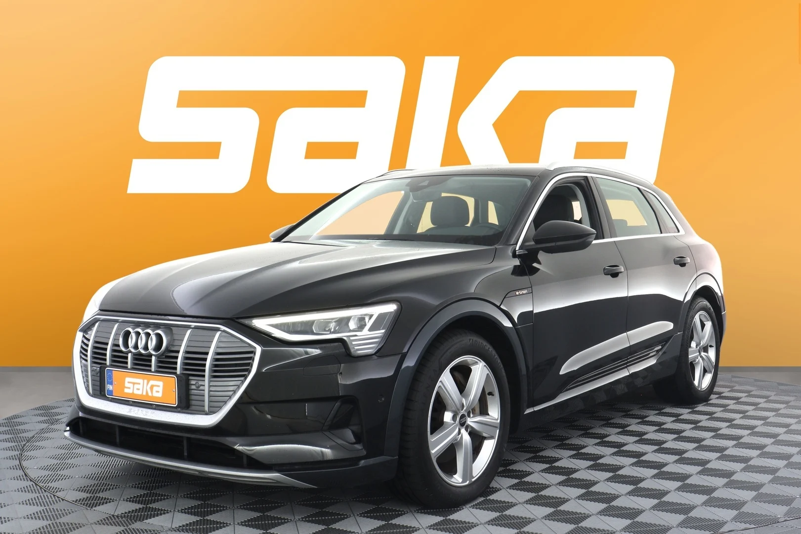 Car Image - 6Y49SiNa64hyRxZlMJsM6W