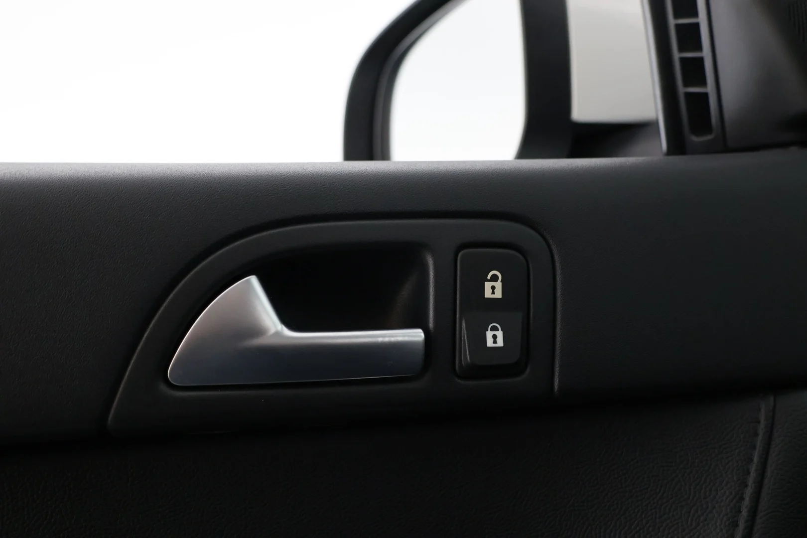 Car Image - 6KVv9YuWu4HfkBxWiQqh9c