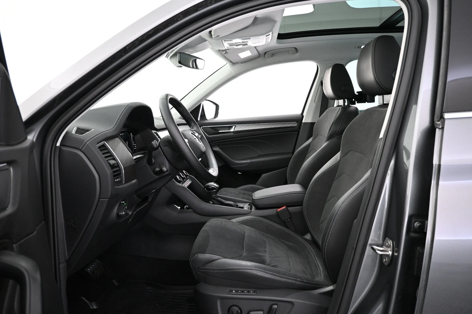 Car Image - 3LAWRwdhqbfCFBoOXEwq5b