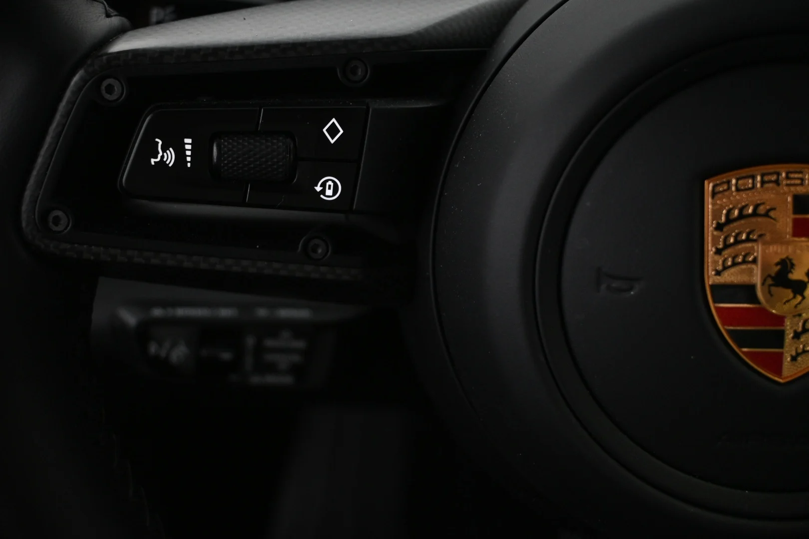 Car Image - 2HyFVCVcqScRHj39CS25d1