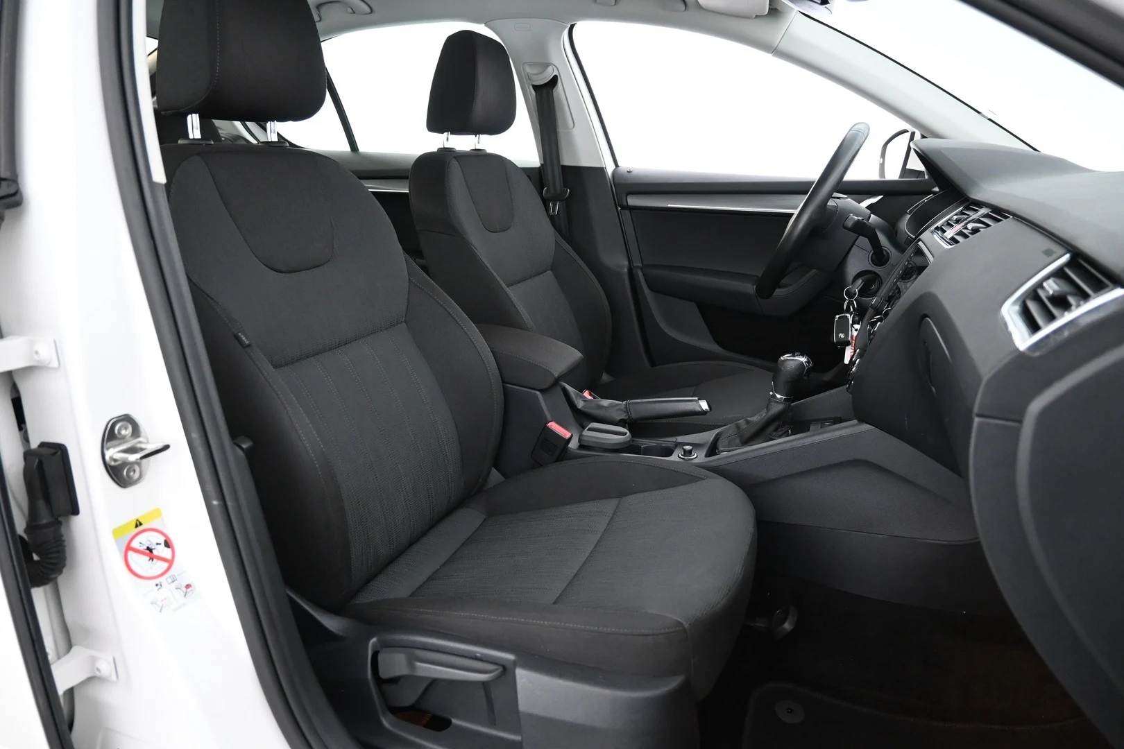 Car Image - hdZcBlGayNeHiyGI5kLbG