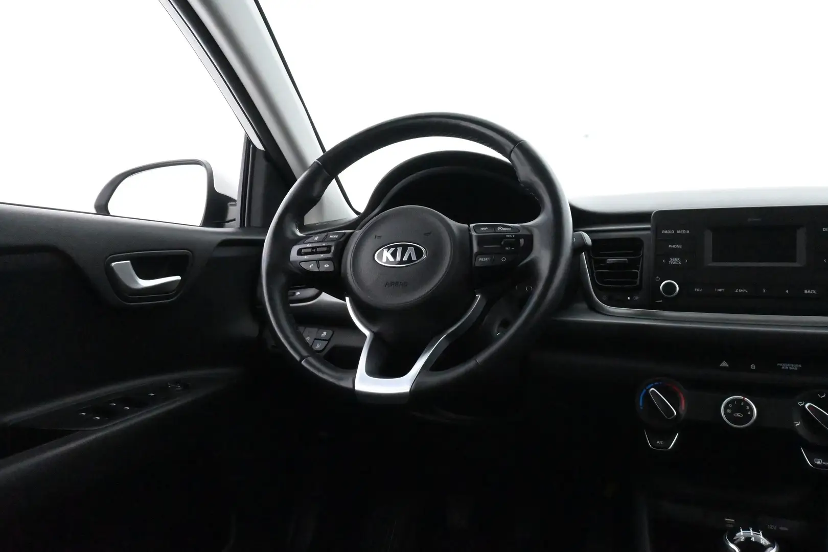 Car Image - 3OazzI1LXLXdEZ6IbGma9X
