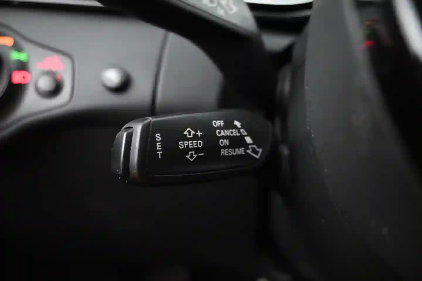 Car Image - 6kpfvQDEKedfsMrn5d0Ei0