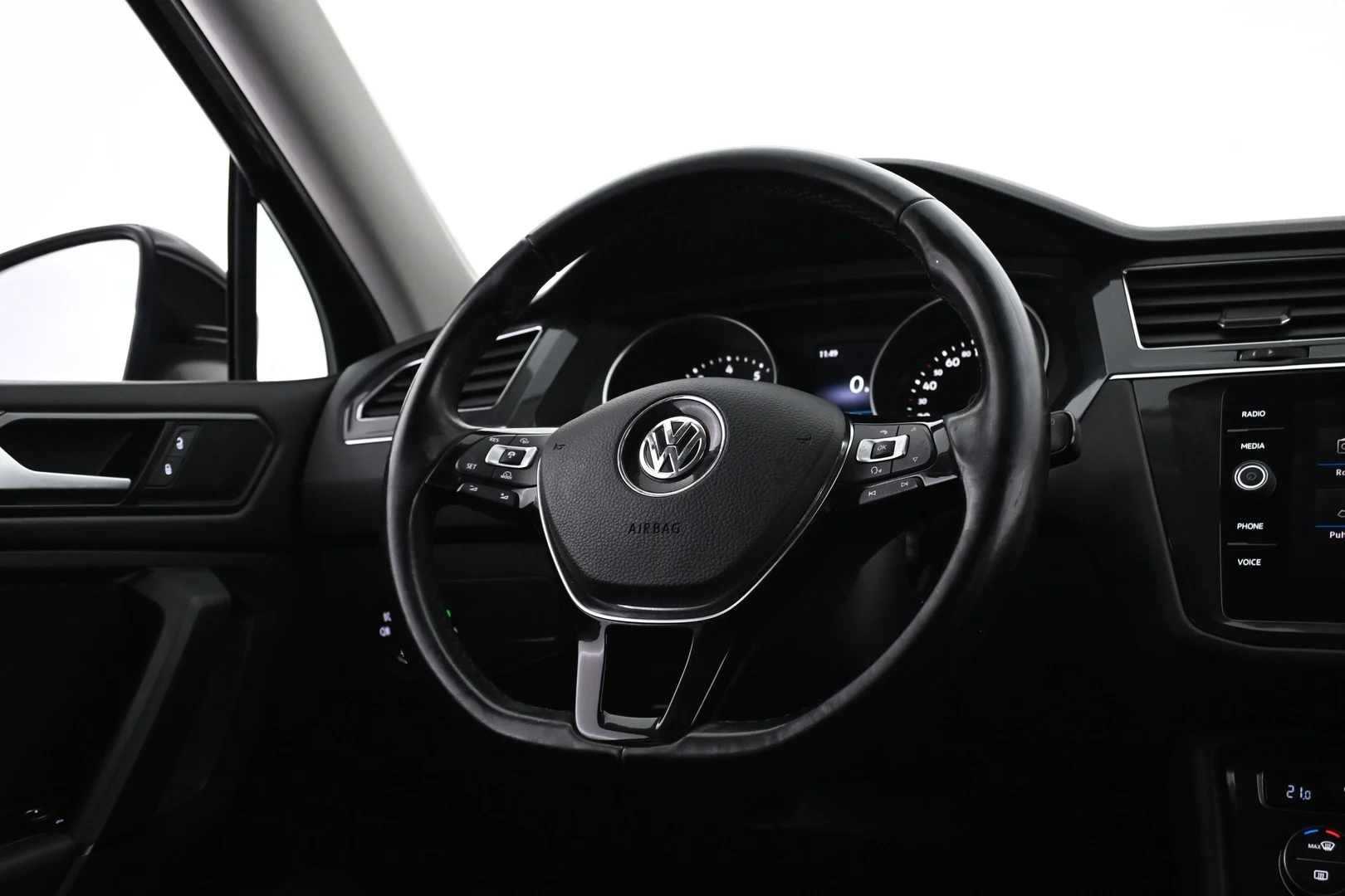 Car Image - wnRnwmLRUi474UGRr151J