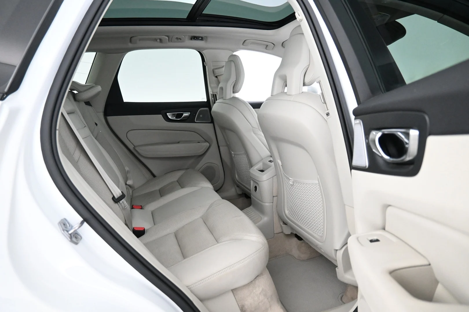 Car Image - 7dUVX9Xi1v8A9g6EoqnSZg
