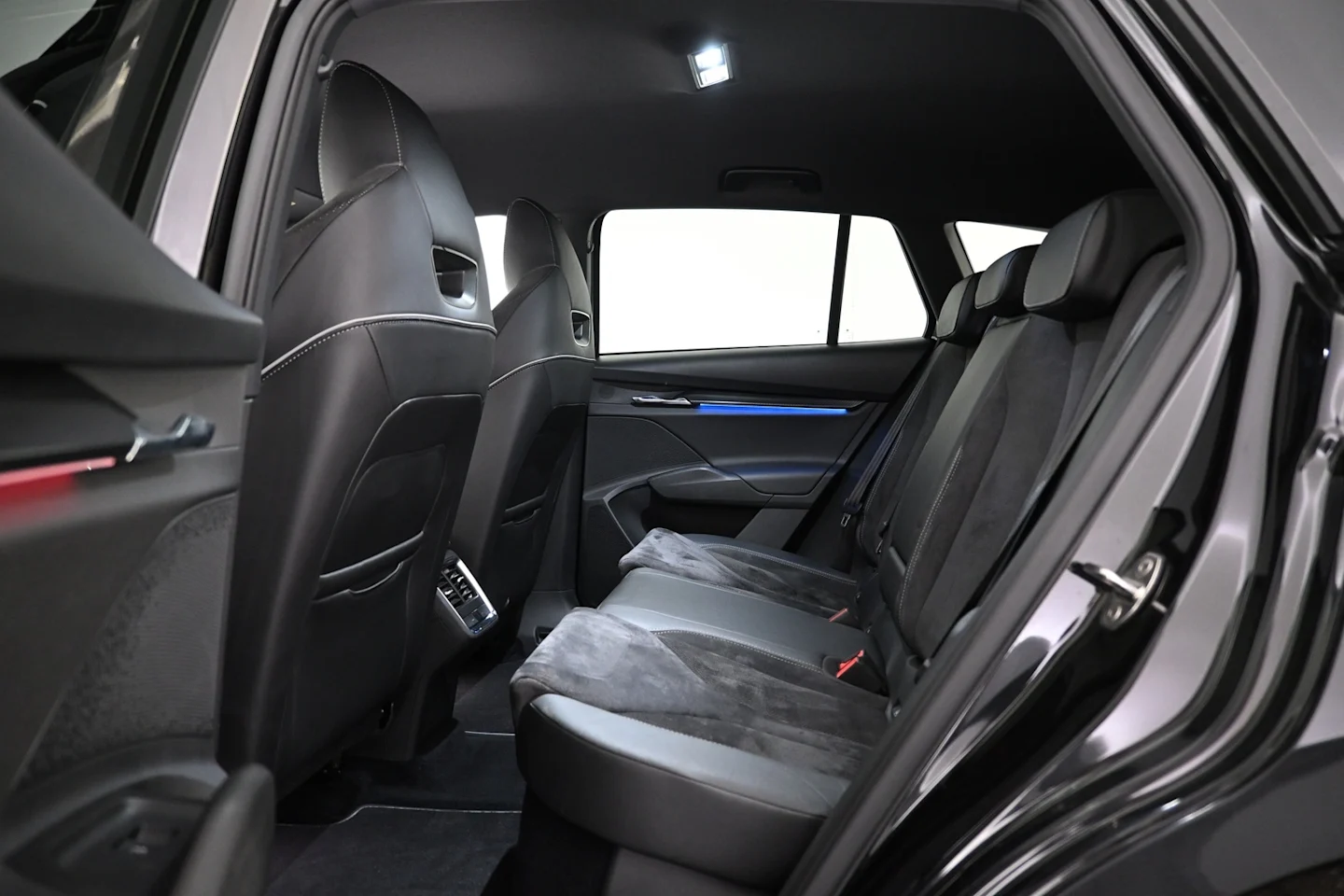 Car Image - 5MFQQlVuCvIGzN1RT7m8t9
