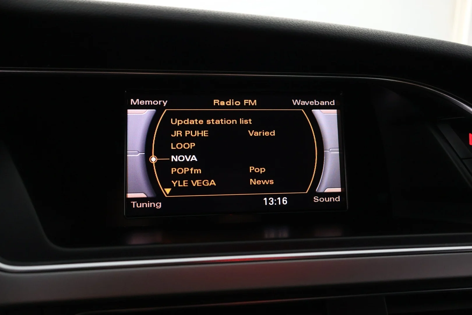 Car Image - 18U7dw0Zklr9Ii11dcpHWF