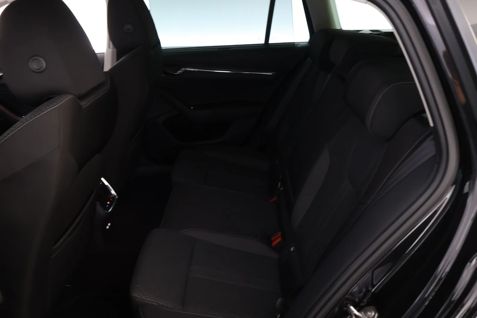 Car Image - 5puFAUe6ec9mWkunHMxYsG