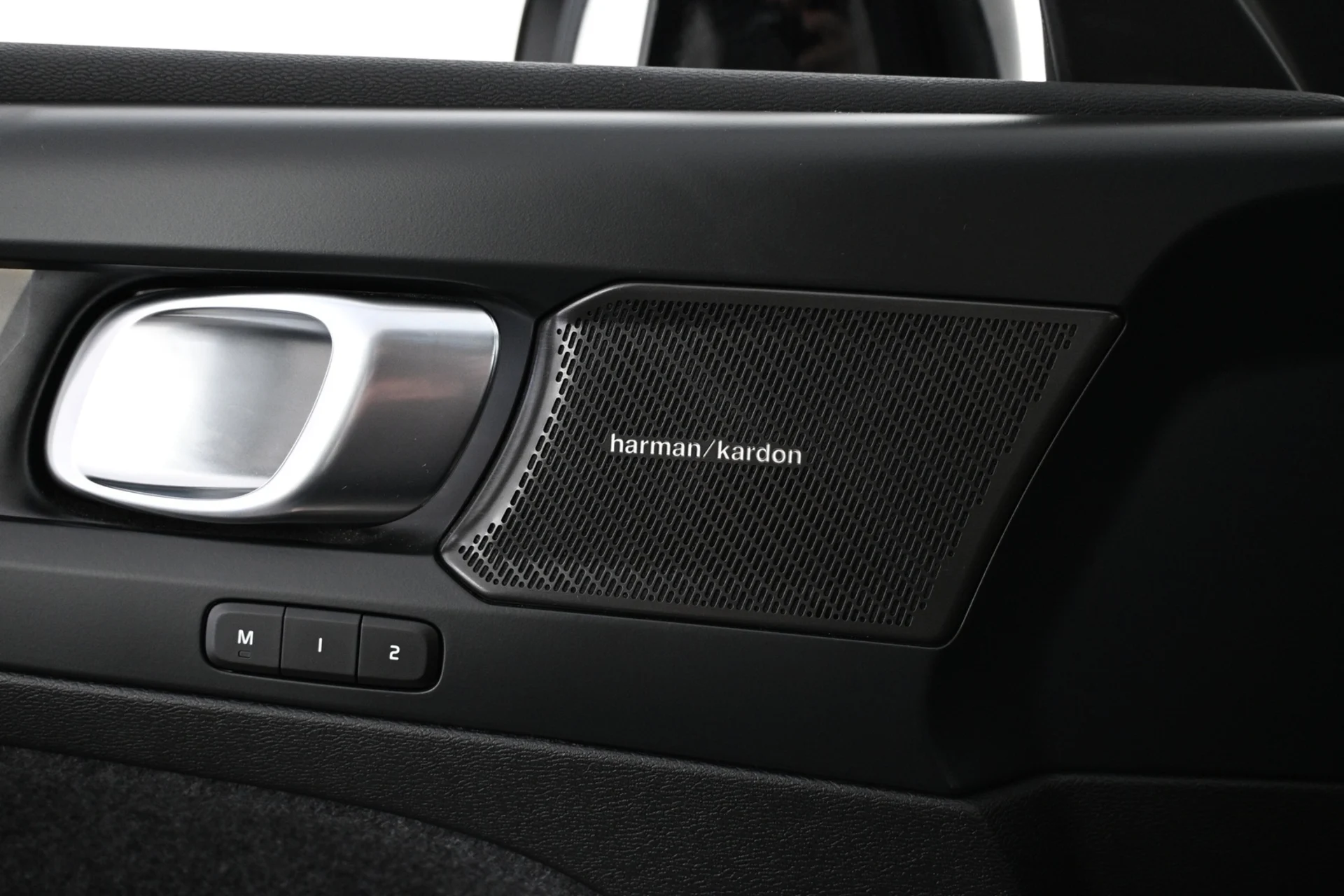 Car Image - 1luzKeOXComeMJFng3RC7Z