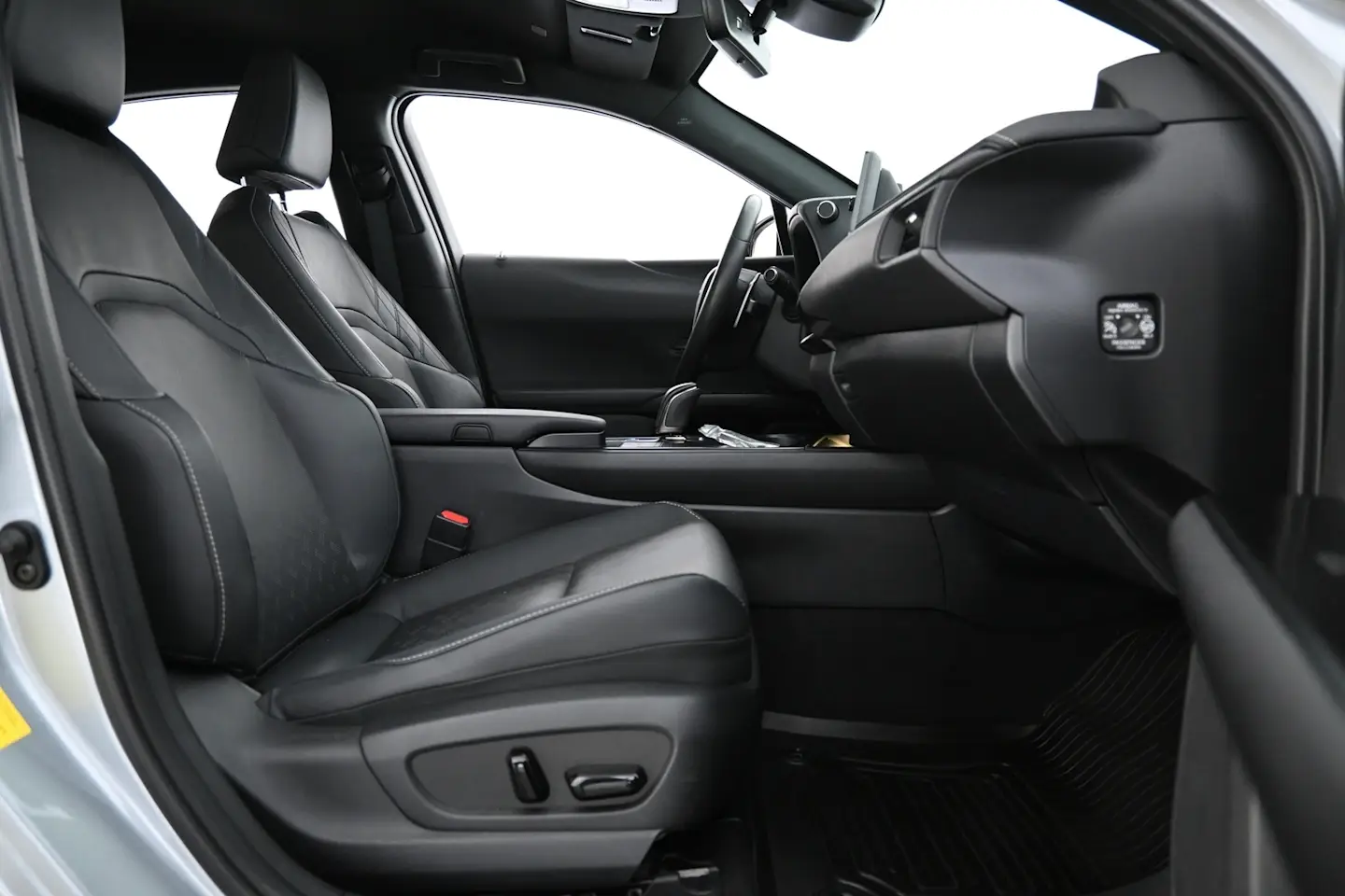 Car Image - 57RzJlh4rqDrkHnAkrcz8n