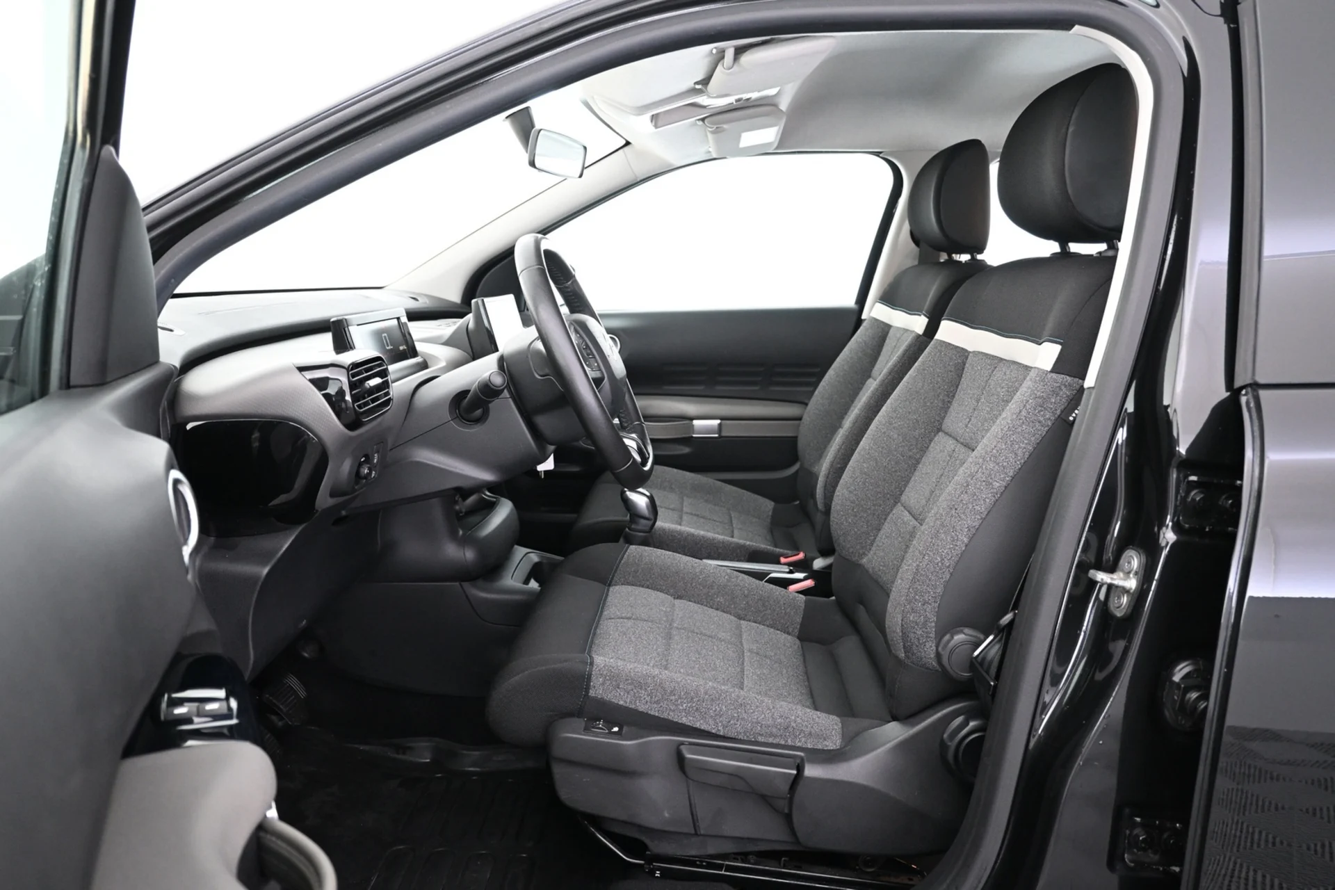 Car Image - 5HTzHsHzrSz0qX27bn0Ope