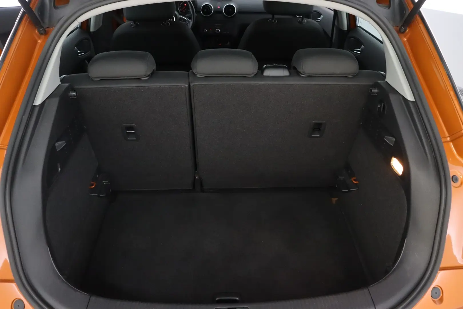 Car Image - 60ArbAFZyKRGmCUdjd5QW8