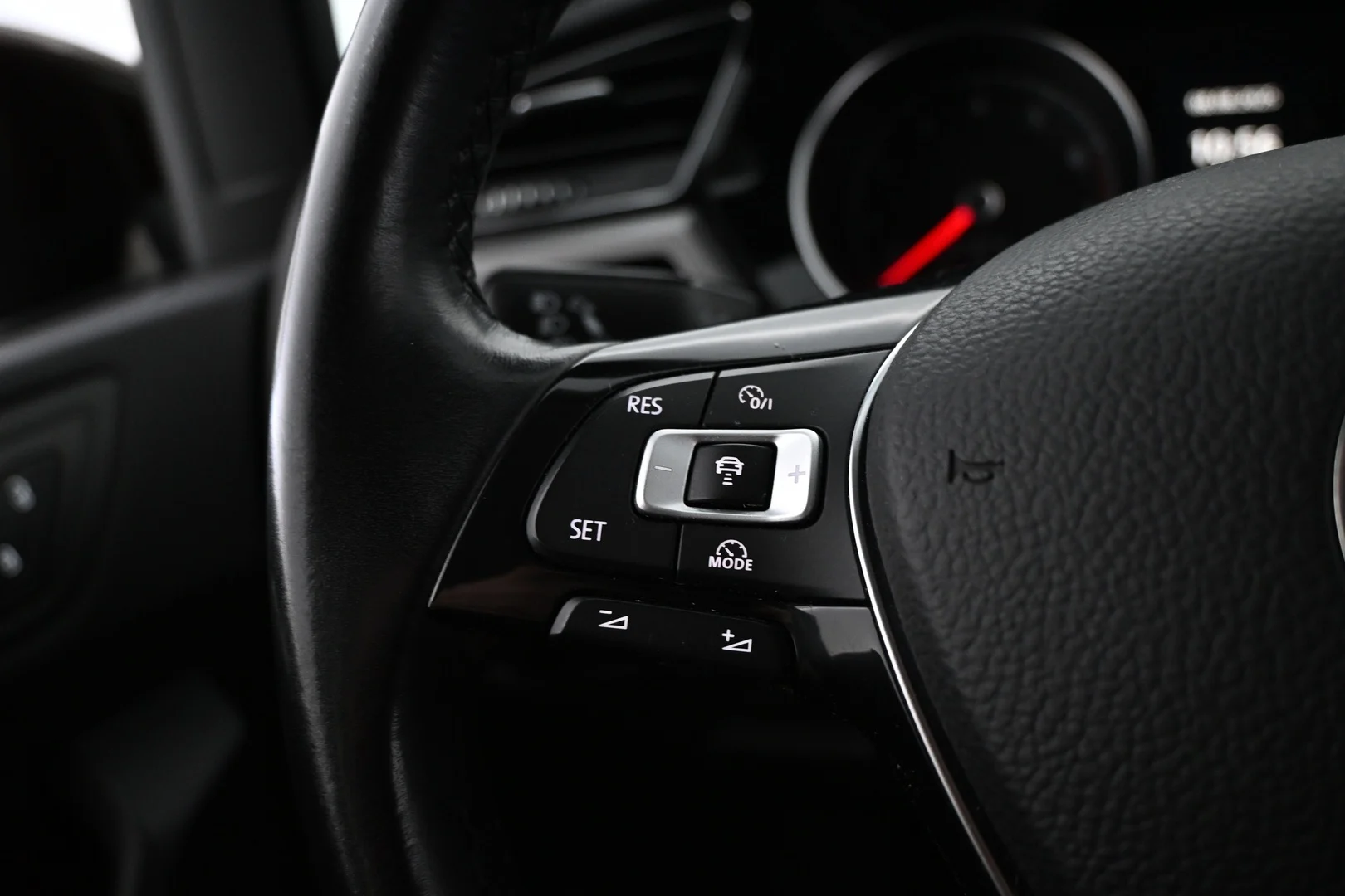 Car Image - c9X7GEKC2O4KOlgybiOfn