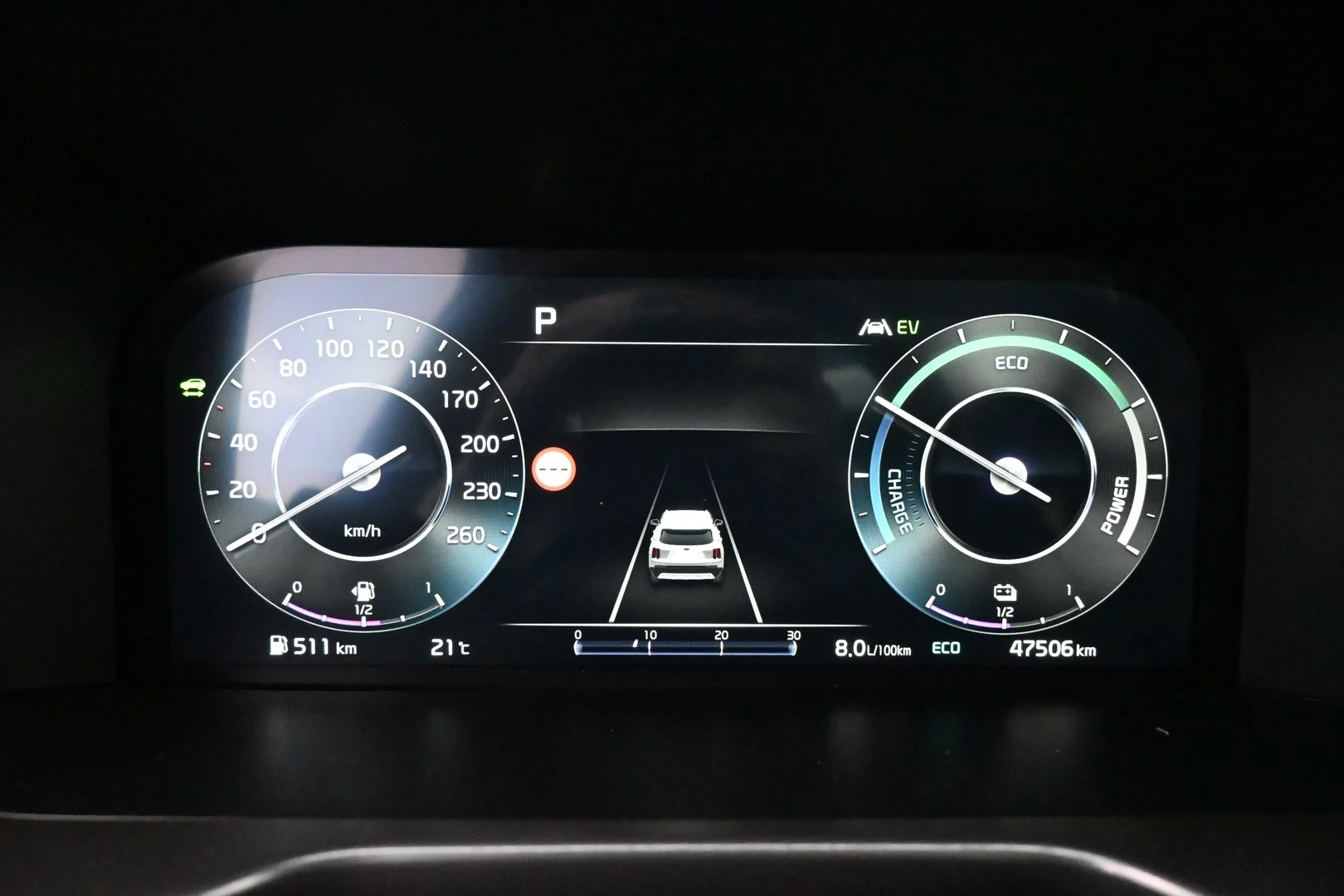 Car Image - 7KmnnMcMhBcYdsZU7K69Cj