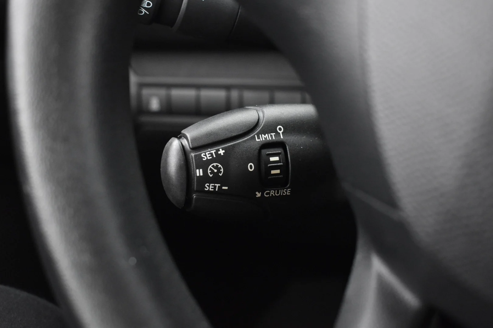 Car Image - 3sZR1739ZJK4kEFn1d2Qvz