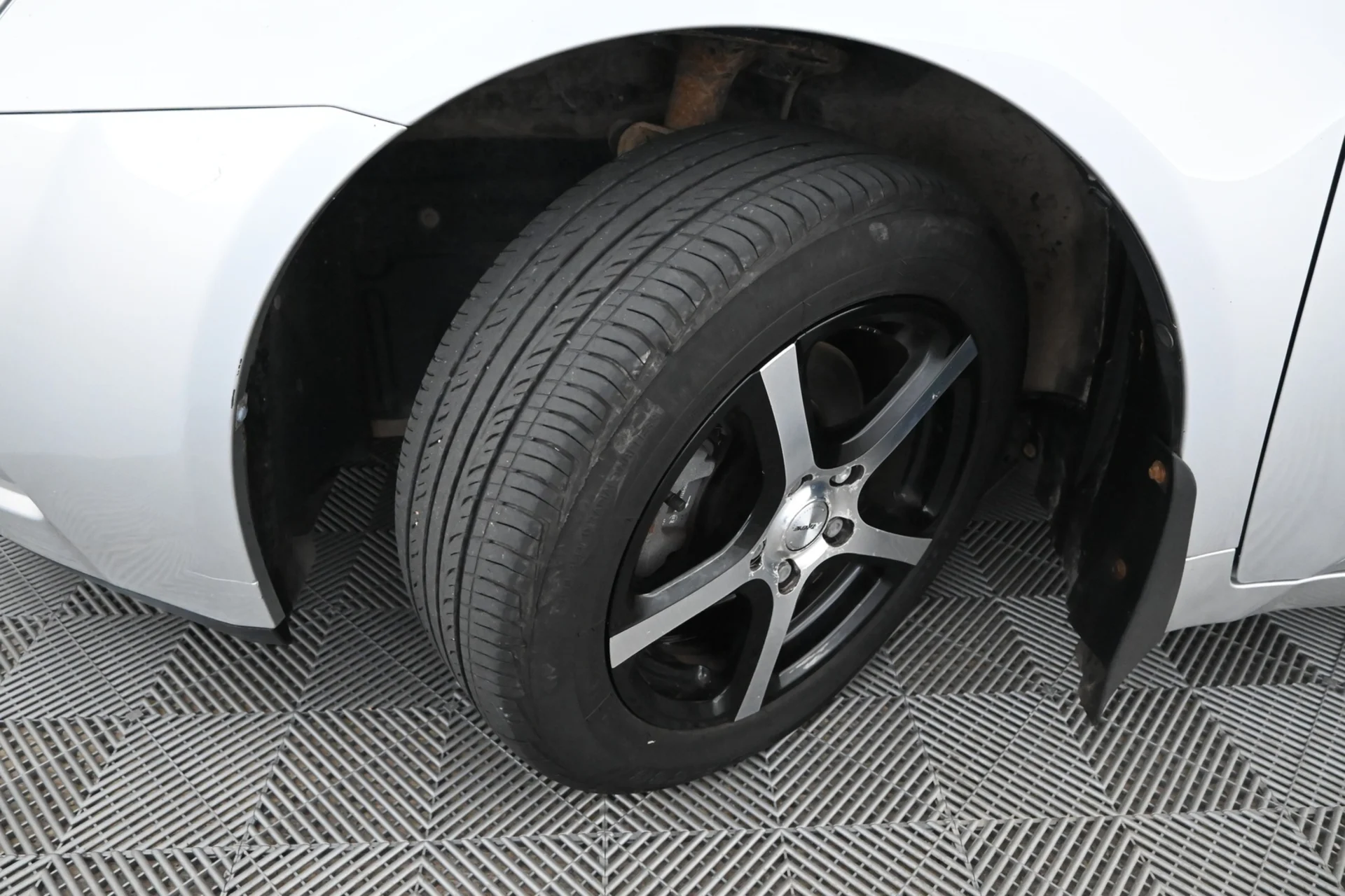 Car Image - 1TGDBT22A4258hhLS2ZPar
