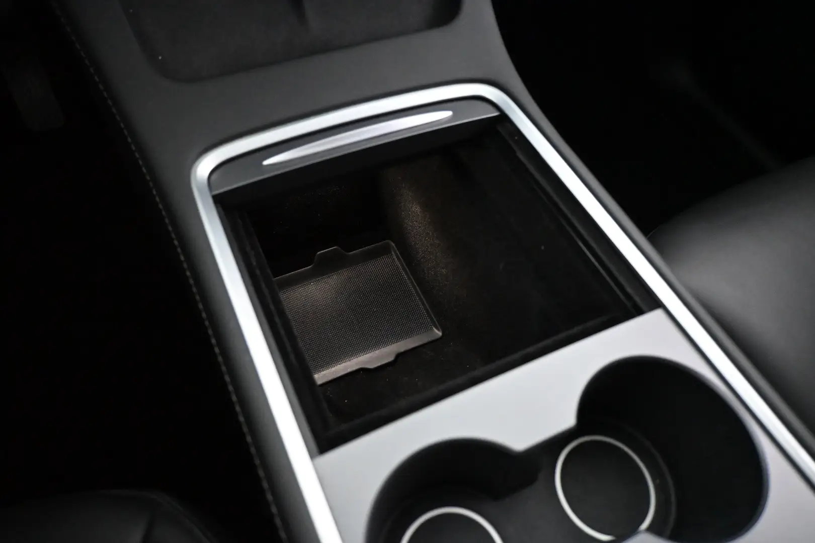 Car Image - 3COlt5jZ1so1HD2YrLOFI1