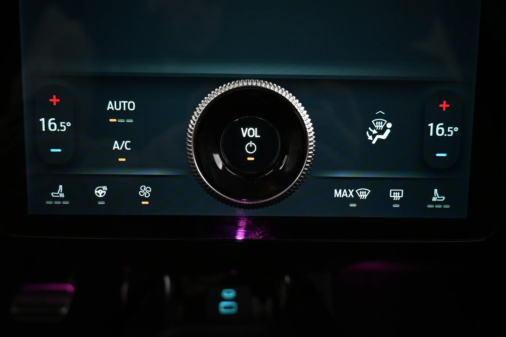 Car Image - 5PbwcrcFGJYB8HZouxb8PT