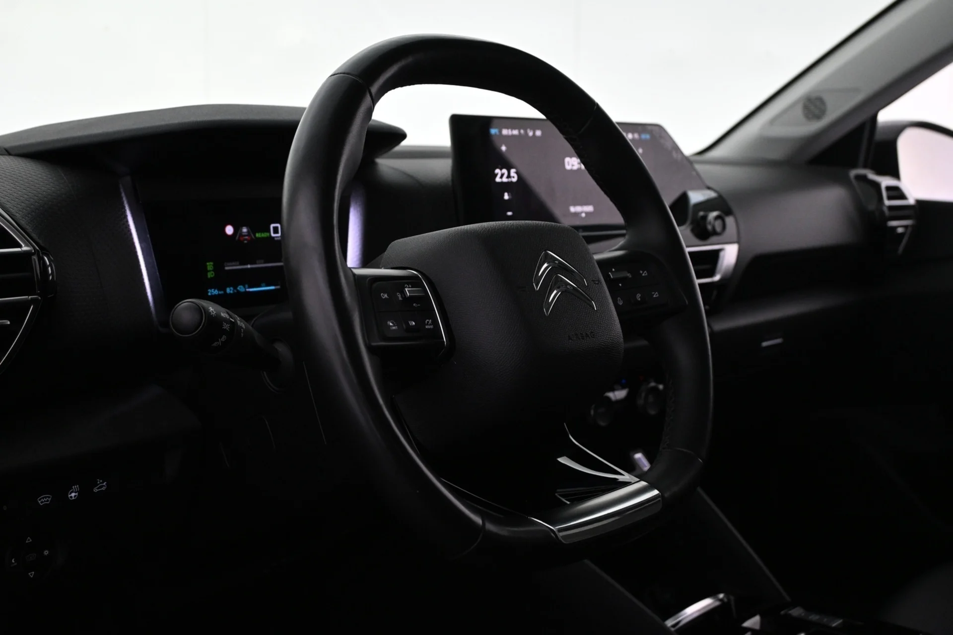 Car Image - 7KN39Bv1eYNLljprvVXGrI