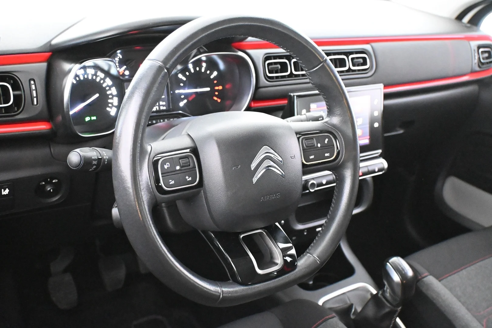 Car Image - 7Hcai6b9uJDjUB7kSF4R9h