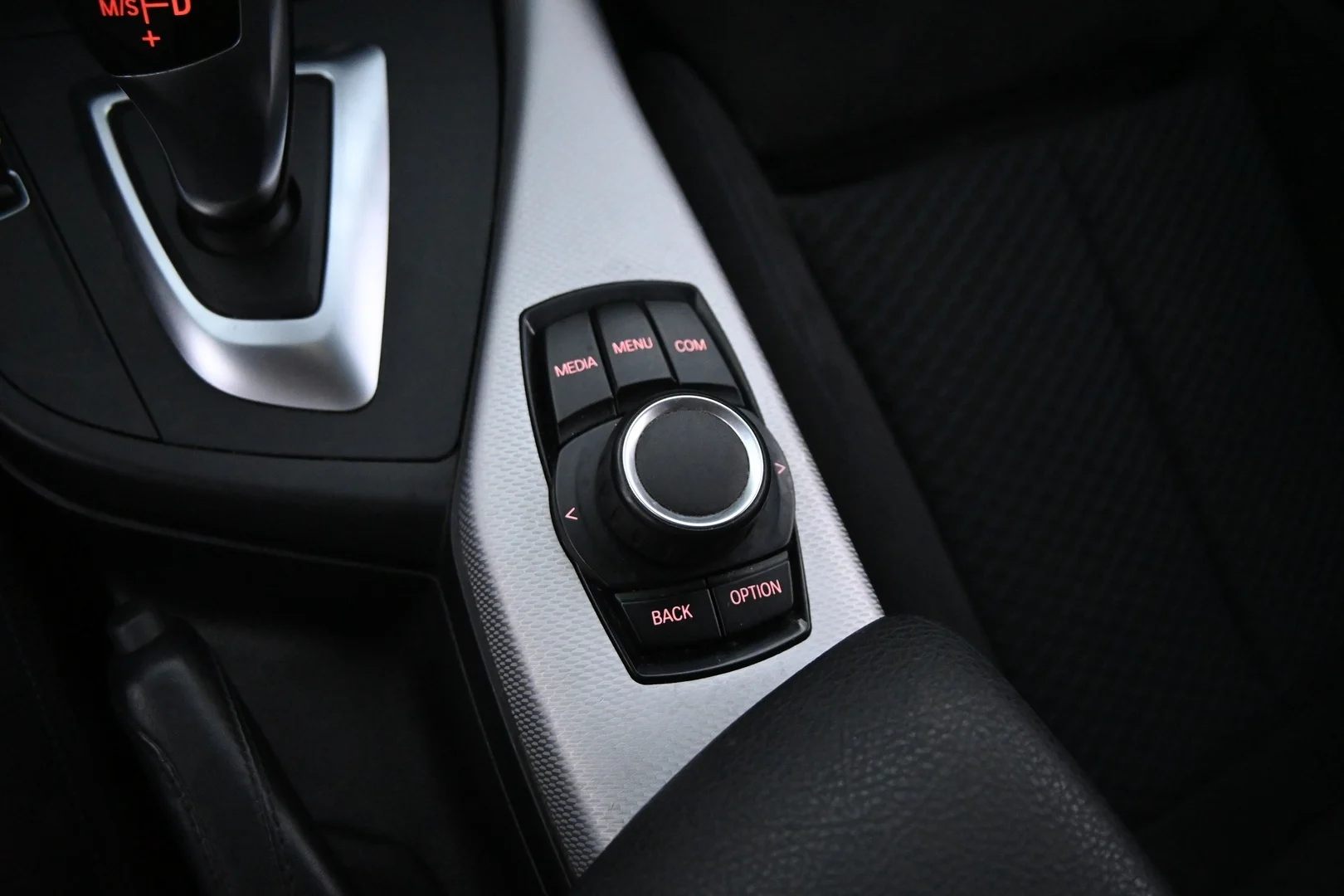 Car Image - 3KRQvnYo9lt17IMCxaKNyQ