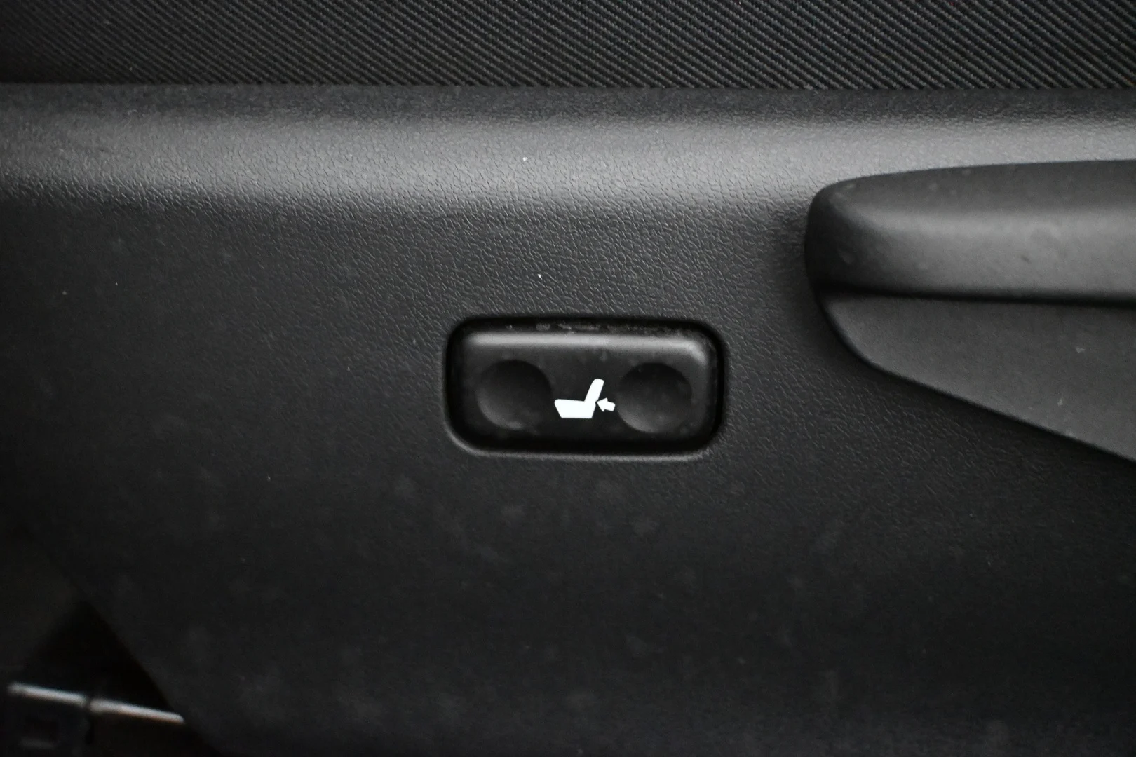 Car Image - pSjdKuFObD4KyjowM2Uw8