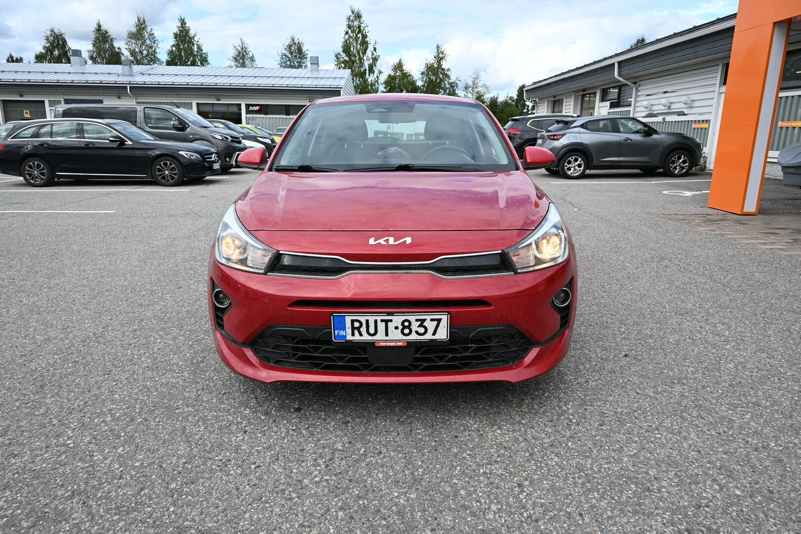 Car Image - IAoZhAnRXgvLewQyaOWOj