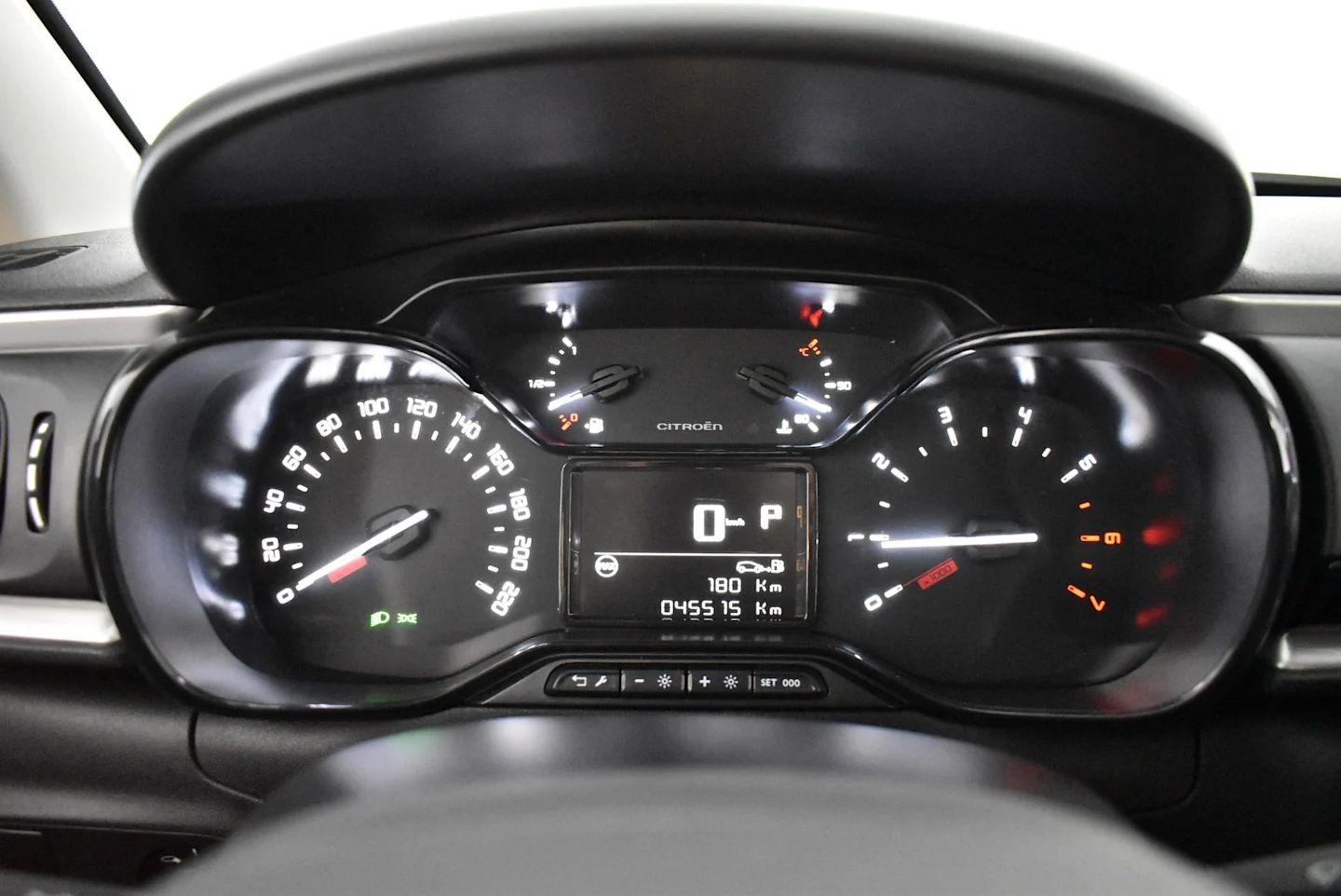 Car Image - 4RQHDxjJqaJ35732x3Si5b