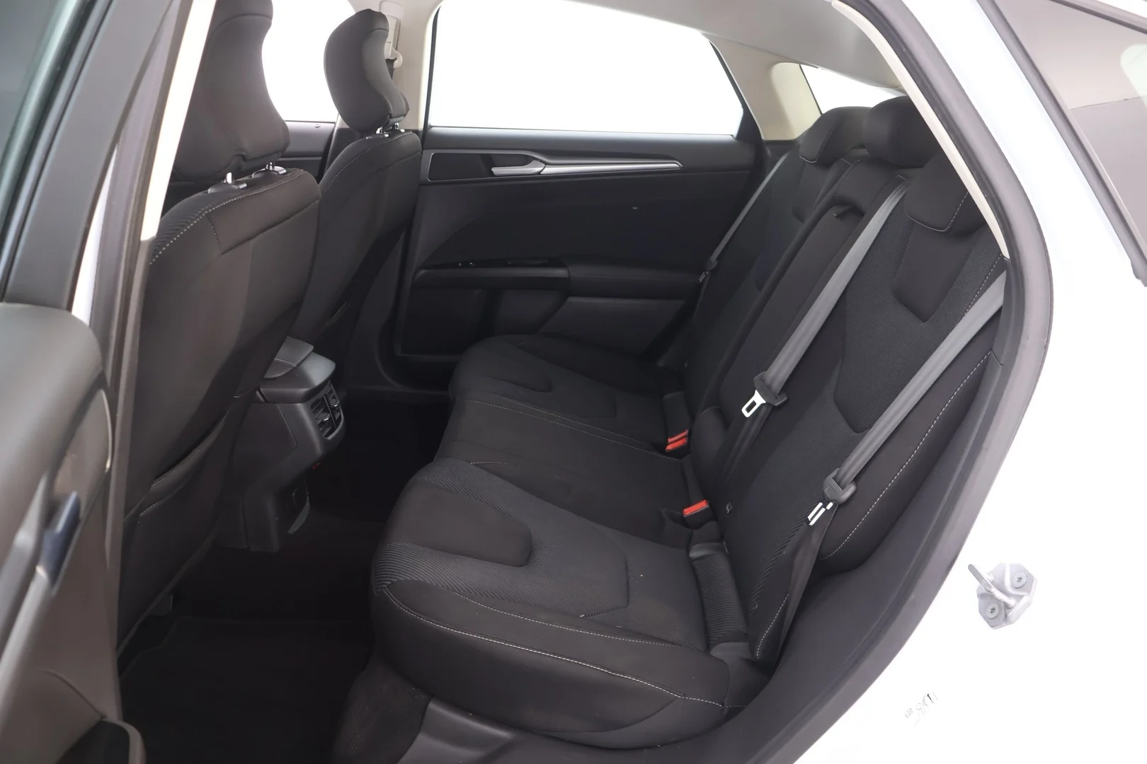 Car Image - 6GBRfvpHPNz32y83MKBgCW