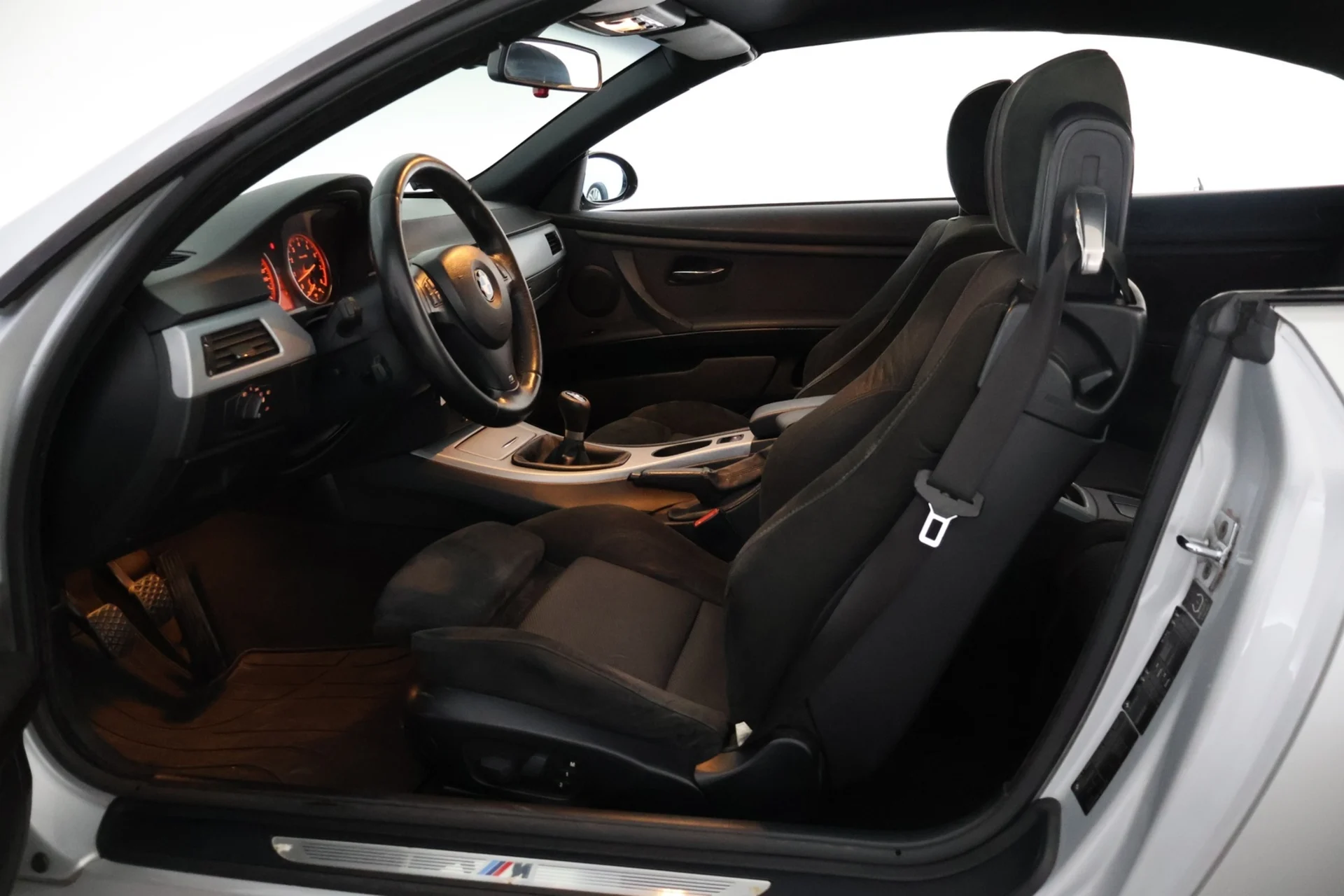 Car Image - 1emrEBFwvZdZPS3SjxkNB5