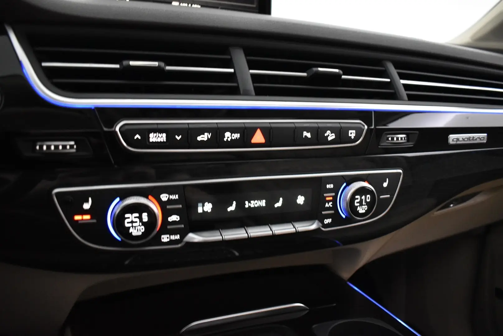 Car Image - 5I8GoADA6Mkjf5BCD6We8O