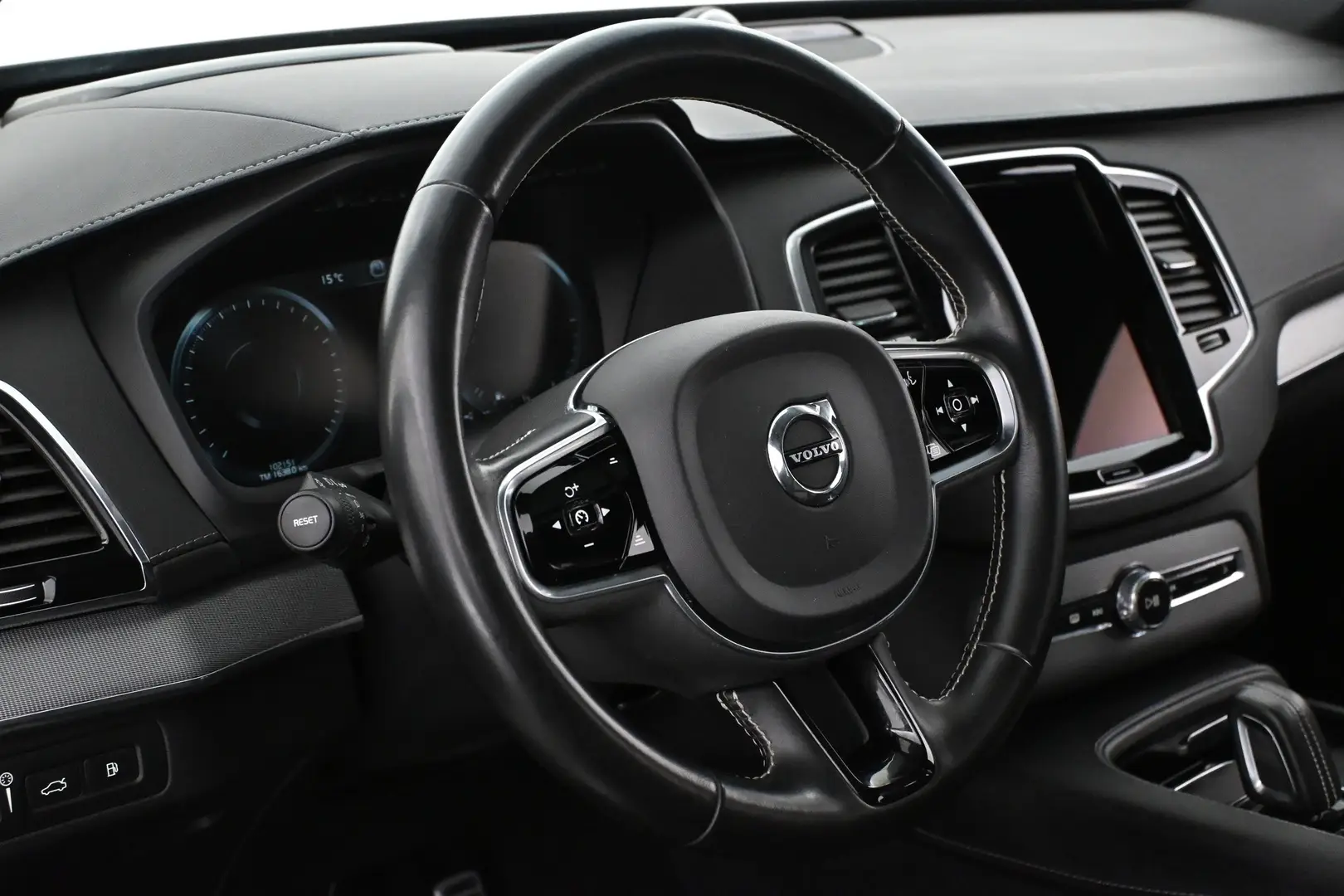 Car Image - 77n7xVQZlWssKUg0vZ7R5x