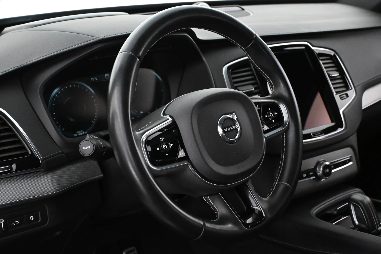 Car Image - 77n7xVQZlWssKUg0vZ7R5x