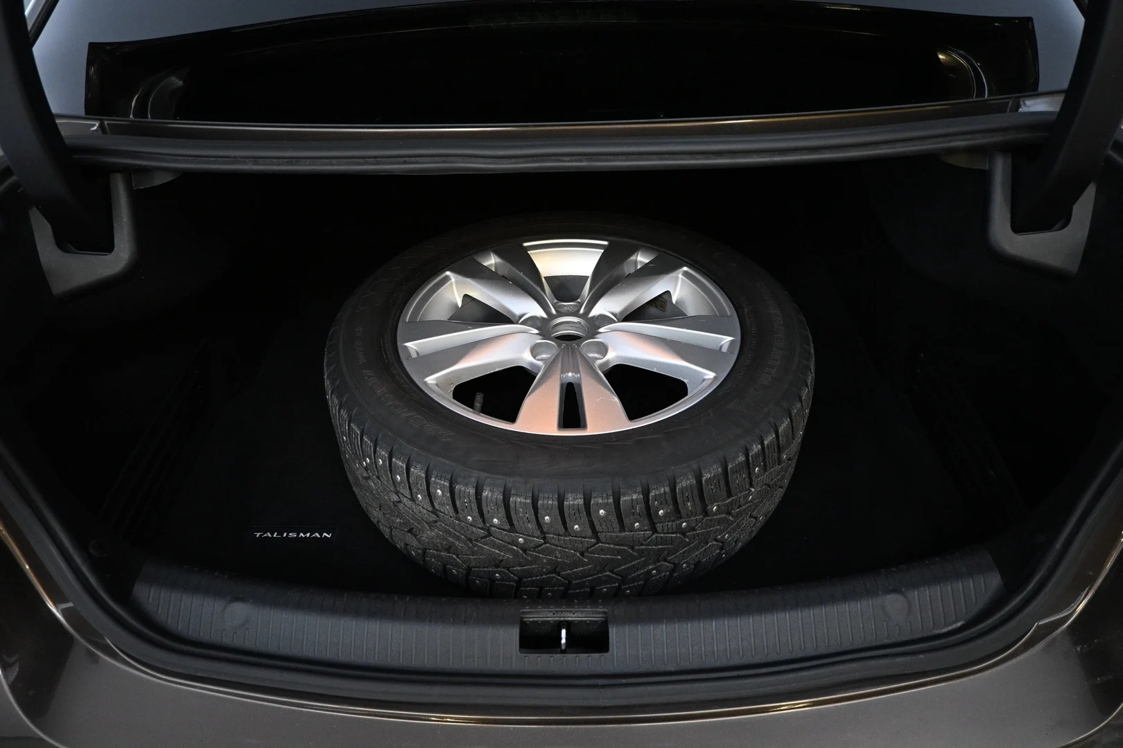 Car Image - 12keai9slMF5ZNWlchbuqJ