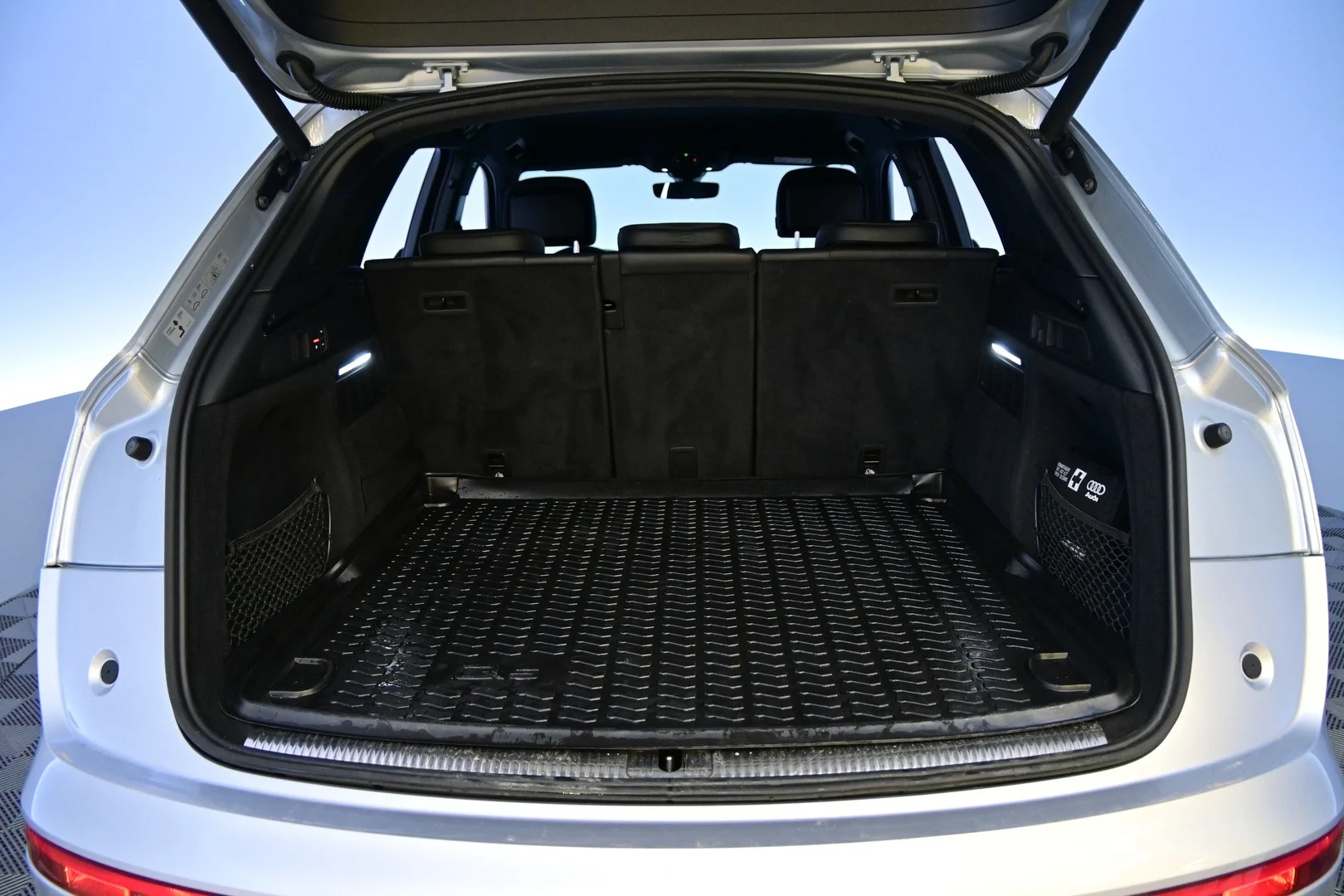 Car Image - 2LaAzPFZH6mEj3ceNtOOYl