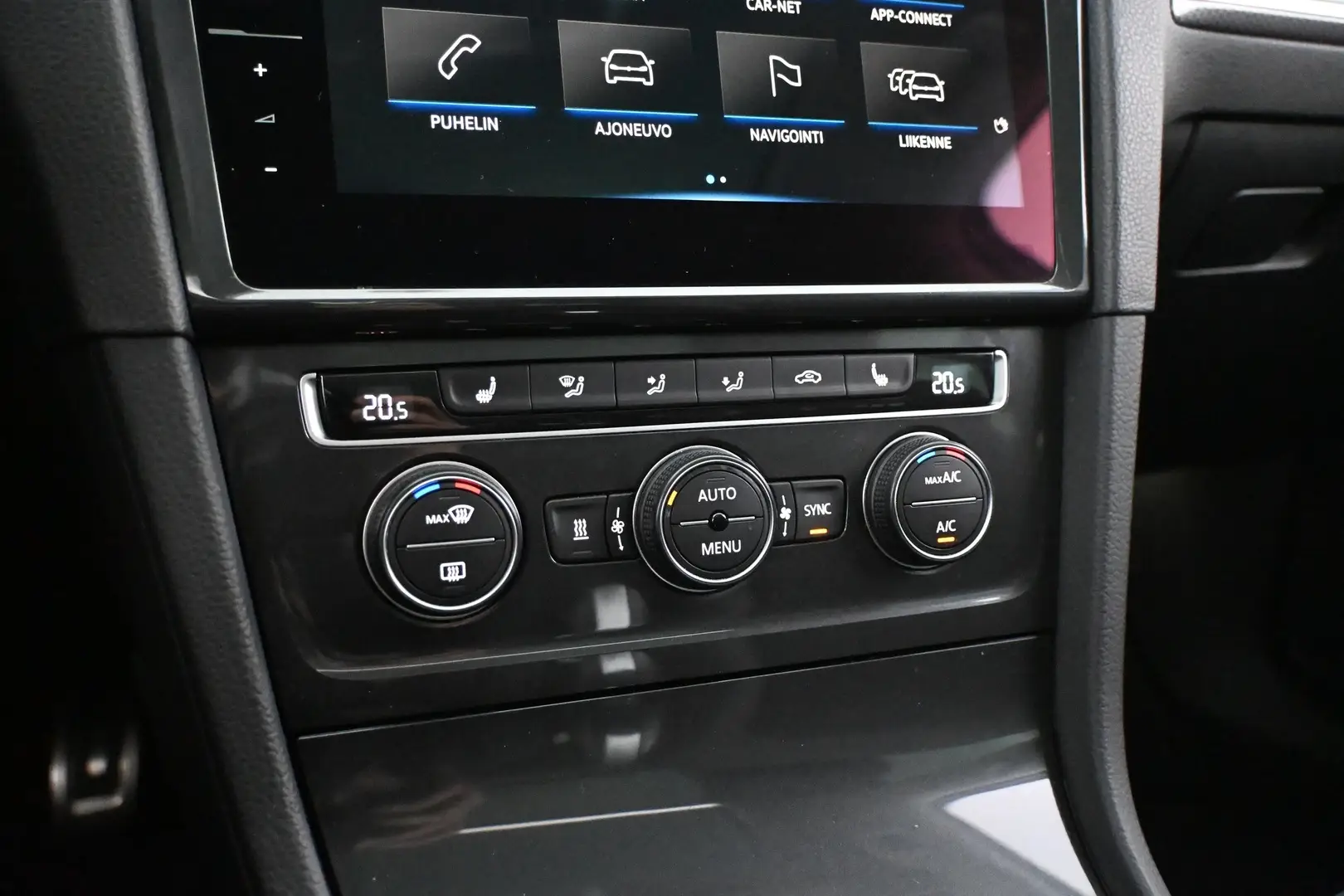 Car Image - 2Ci1aFuzDrb0JZcwJqEgKF