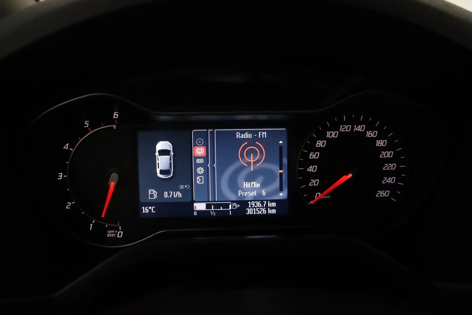 Car Image - 2GLqAUCwZXoQflogLcaJBr