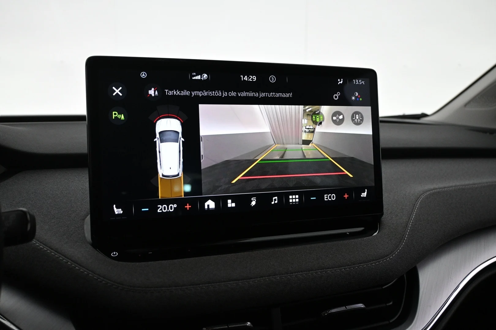 Car Image - 6QmjcAPWgYFlFawR7Aaz8s