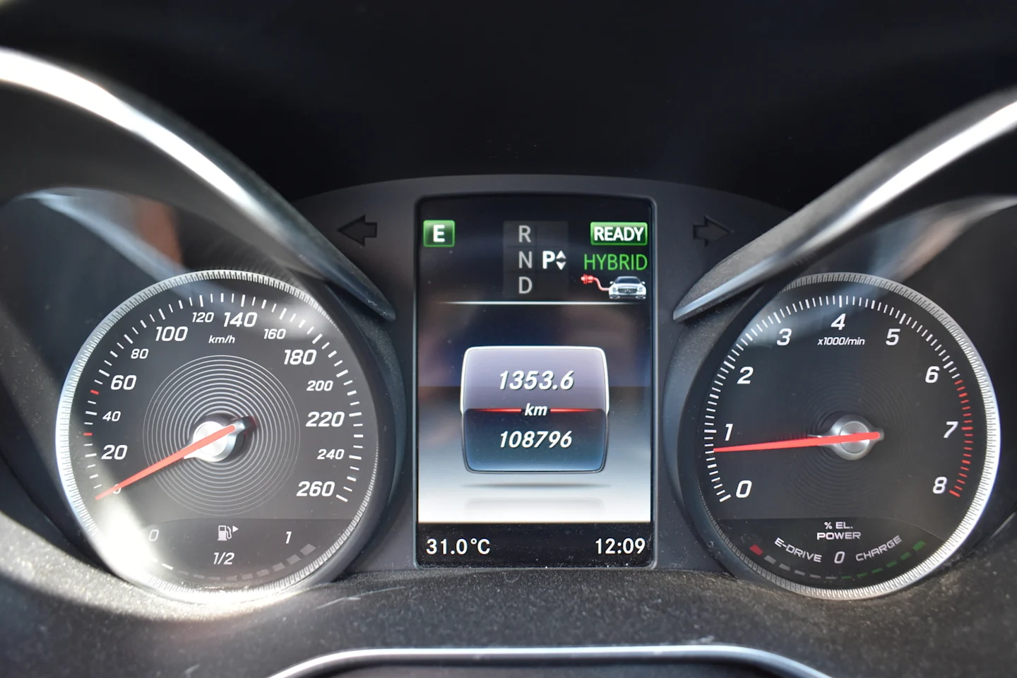 Car Image - Zq0Yu6B92W1nM7QexkPQO